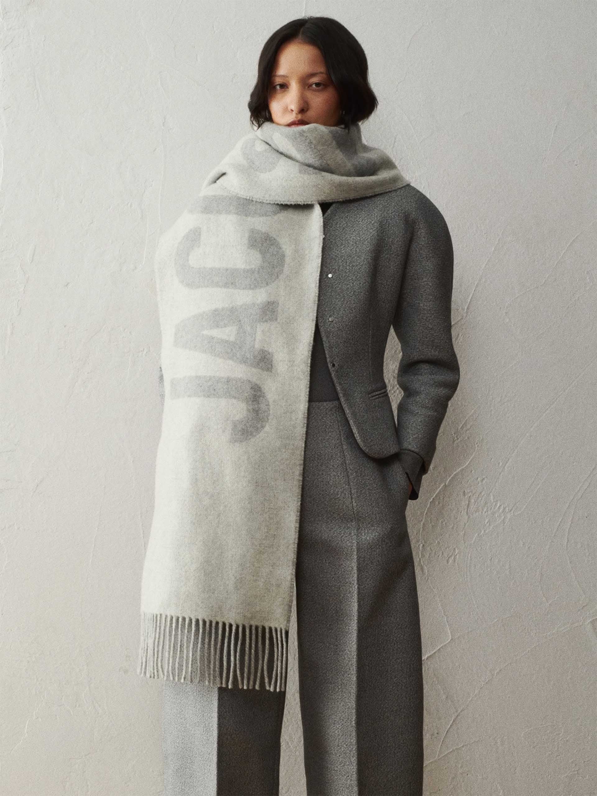 JACQUEMUS - Schal mit Logo aus Wolle in Grau - Grey
