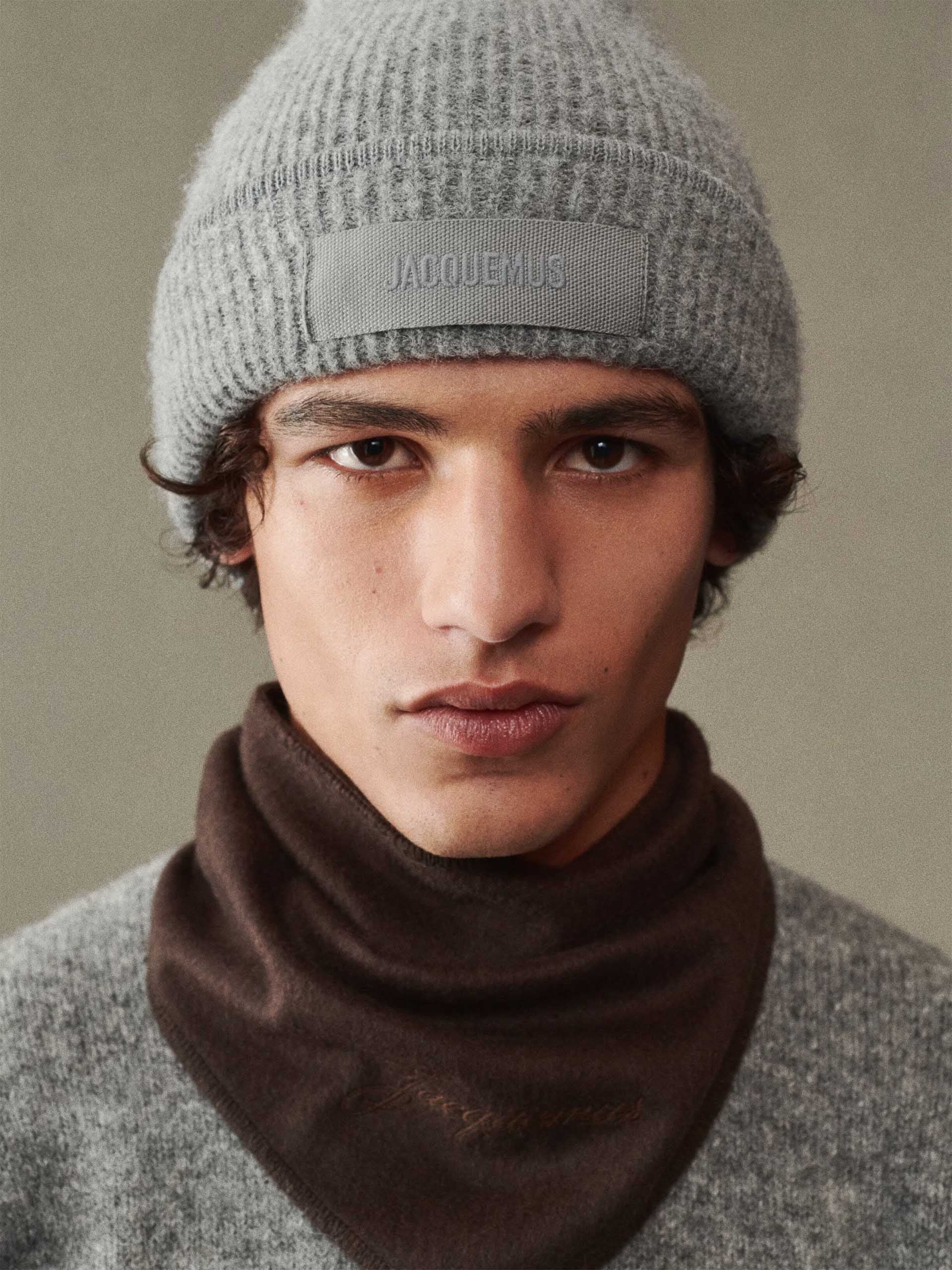 JACQUEMUS - Mütze Gros Grain mit Logo-Detail in Grau - Grey