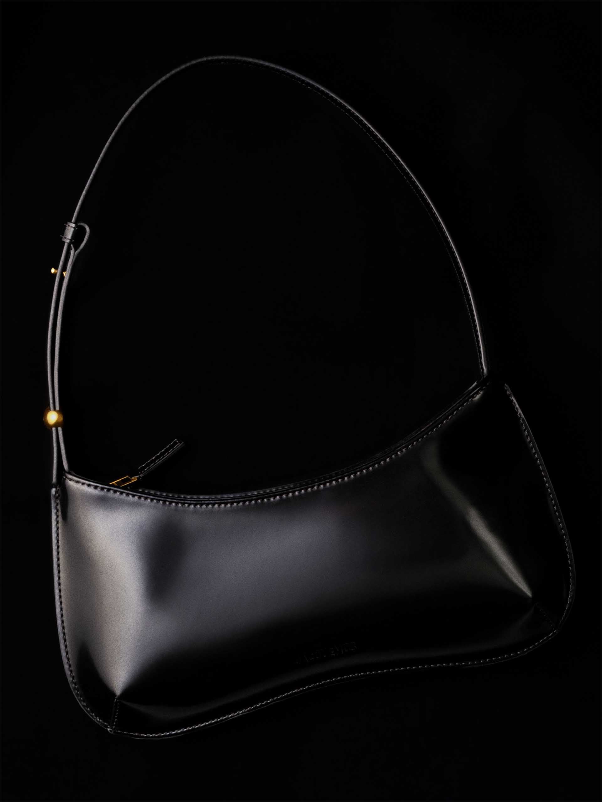 JACQUEMUS - Schultertasche Le Bisou aus Leder
