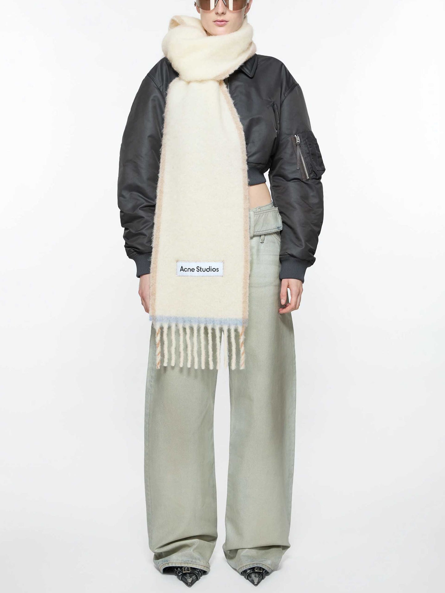 ACNE STUDIOS - Schal mit Fransen aus Wolle und Mohair in Cremeweiß - Cream white