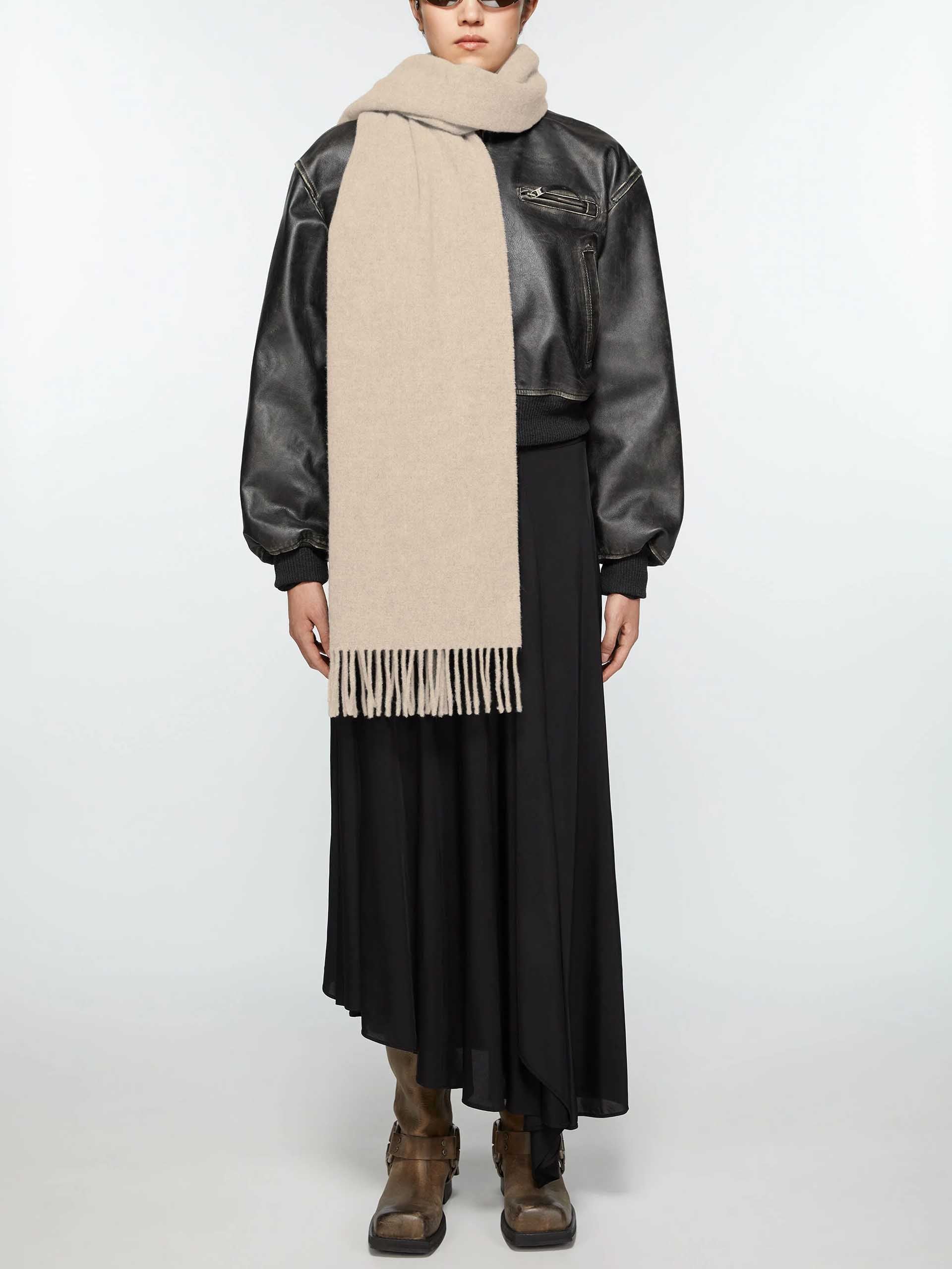 ACNE STUDIOS - Schal aus Wolle mit Logo-Detail in Beige Melange