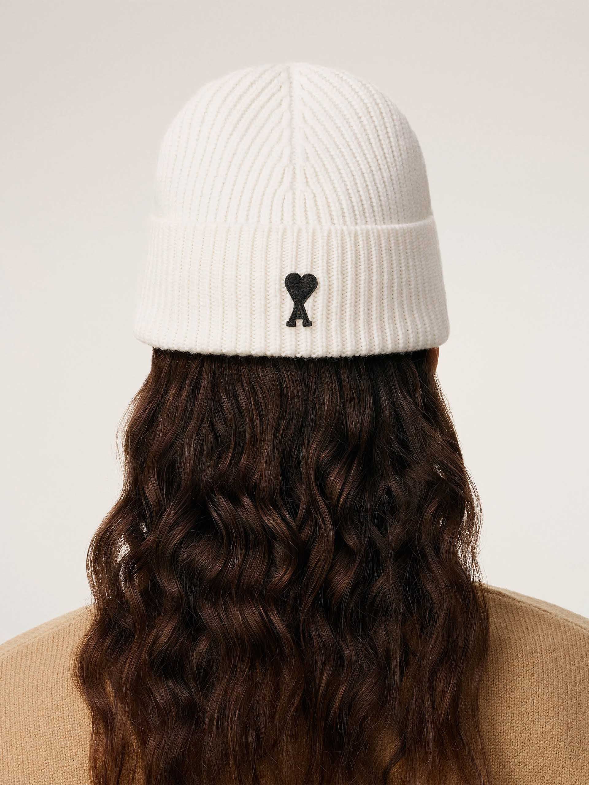AMI PARIS - Ami De Coeur Mütze aus Merinowolle in Off-White / Schwarz - Off-White / Black