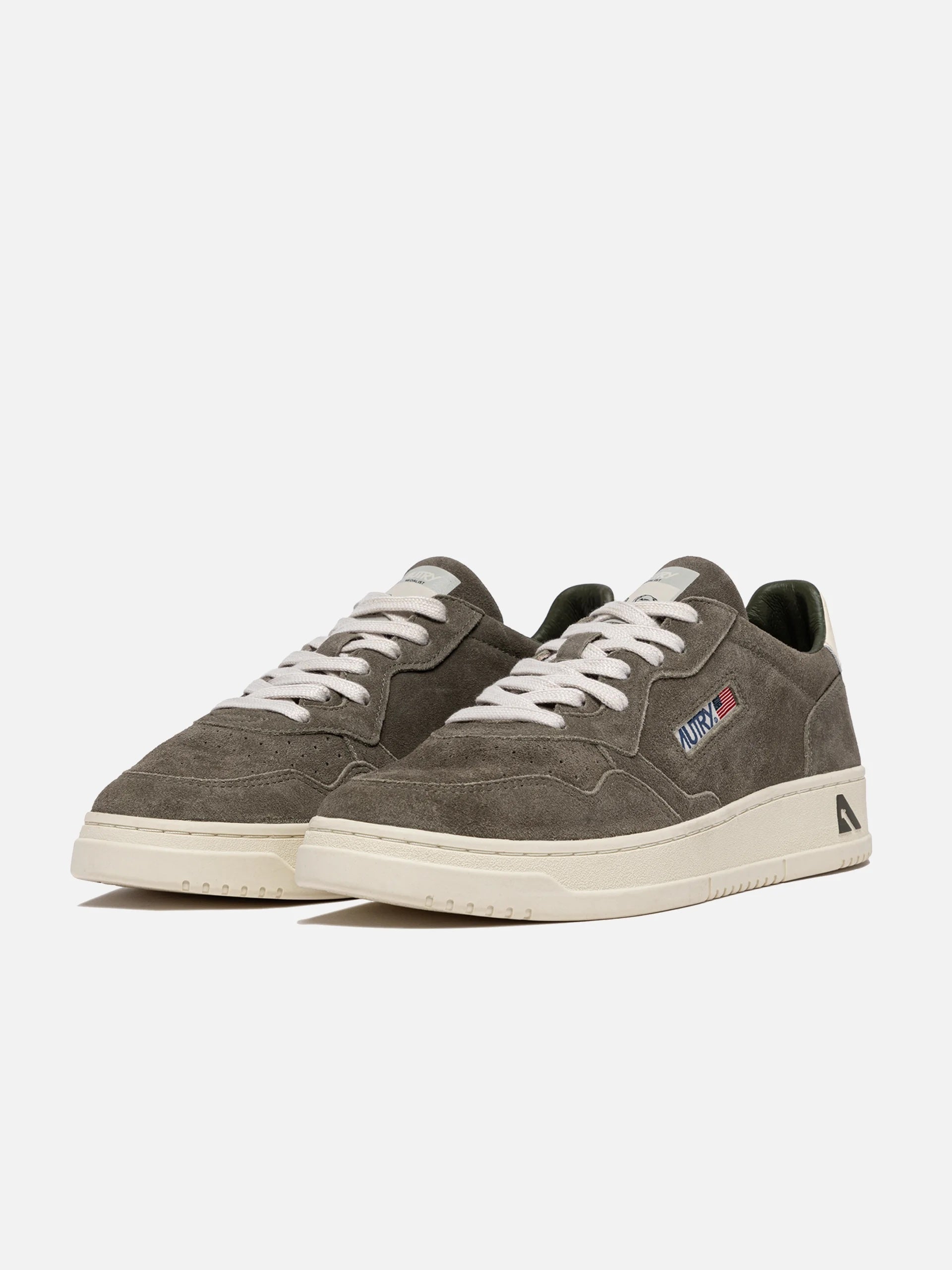 AUTRY - Medalist Low suede sneakers for men – NEW TAKE FIVE