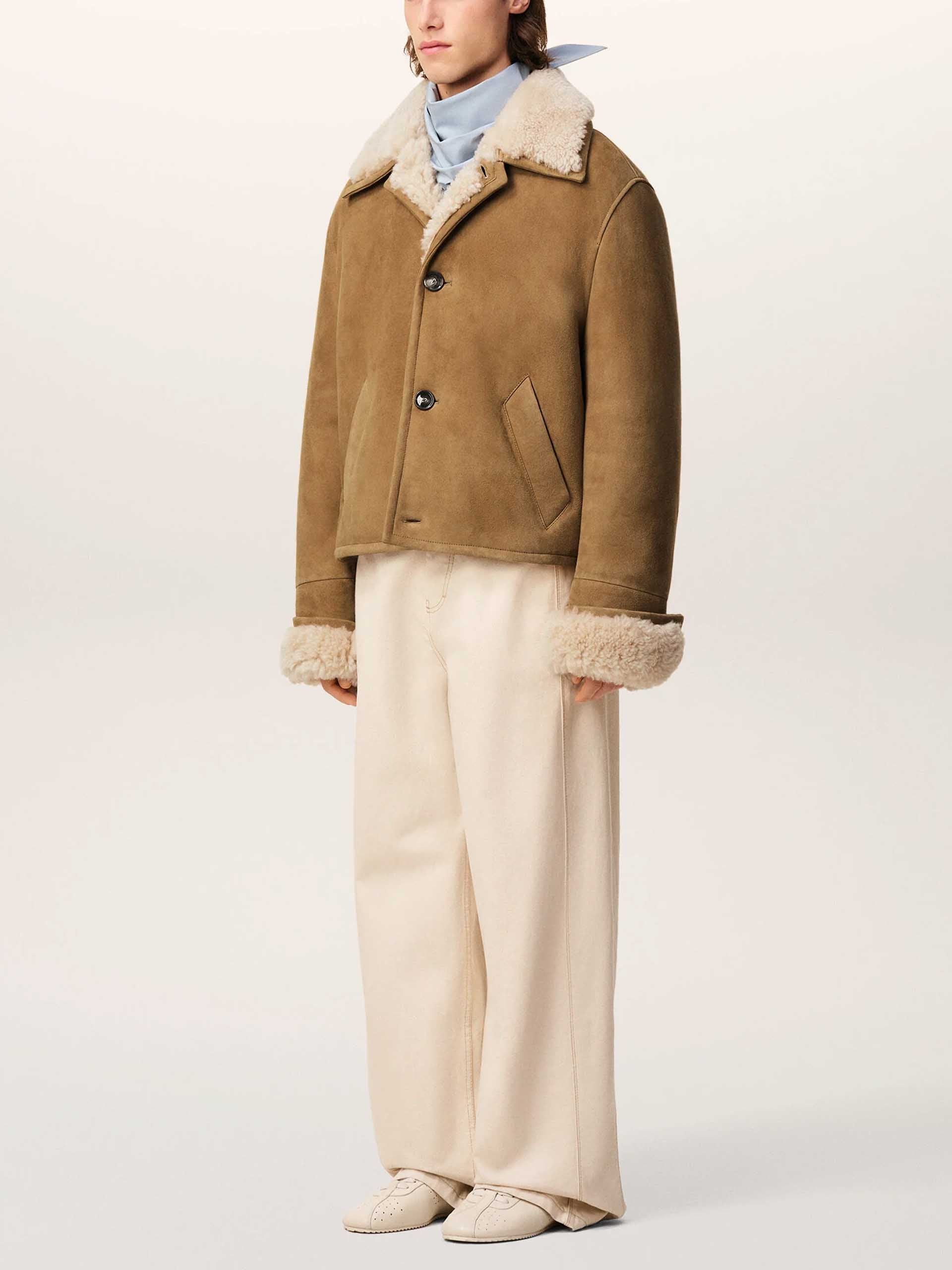 AMI PARIS - Geknöpfte Shearling-Jacke für Herren