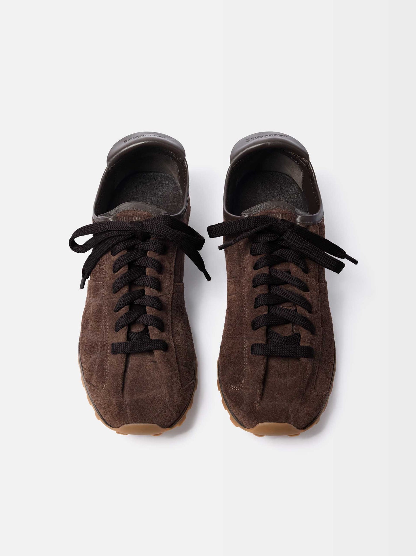 JACQUEMUS - Sneakers Tennis aus Veloursleder für Damen in Dunkelbraun