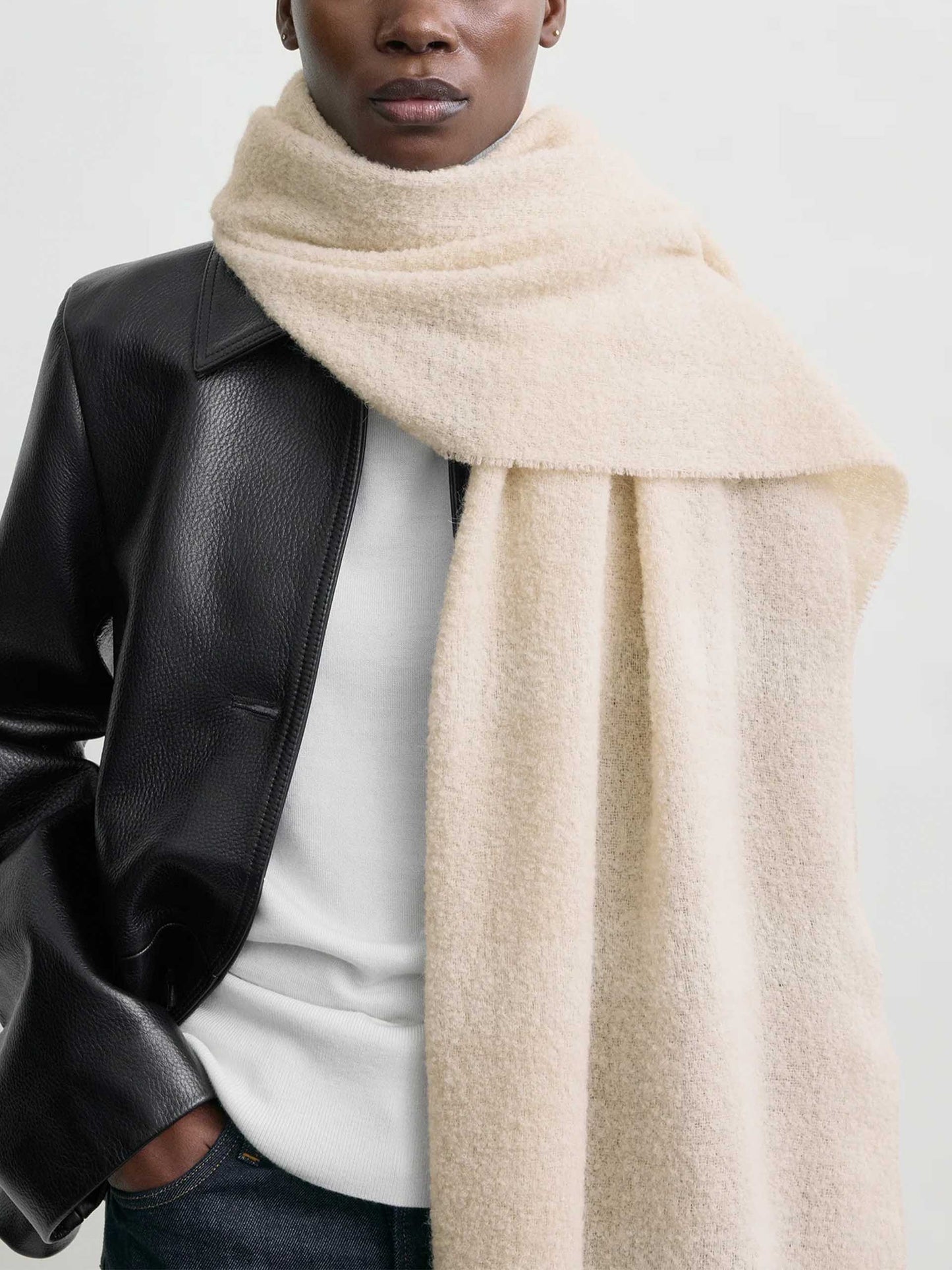 TOTEME - Schal mit Monogramm-Logo für Damen in Ecru / Weiß - Ecru / White