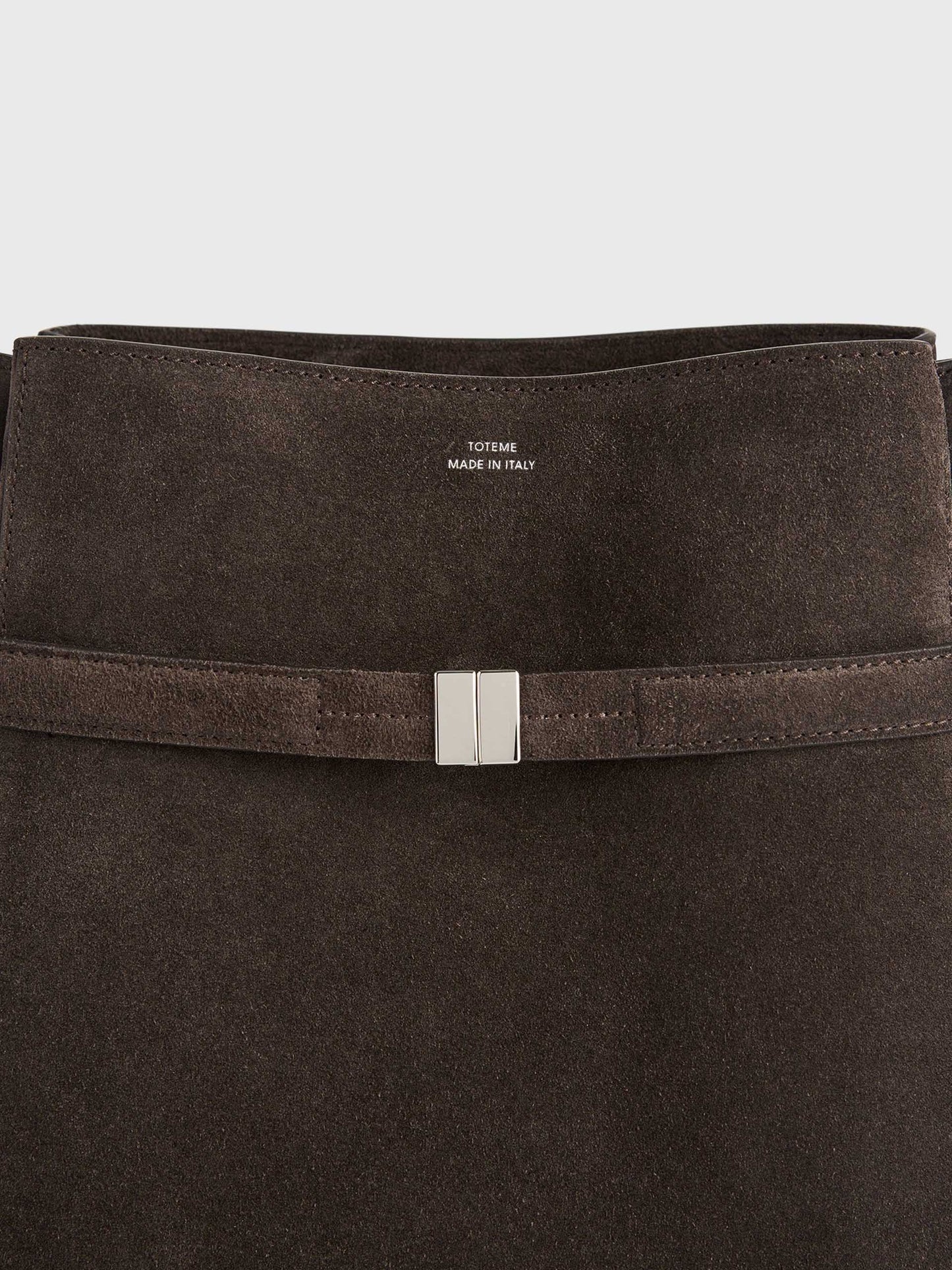 TOTEME - Bucket Bag aus Veloursleder