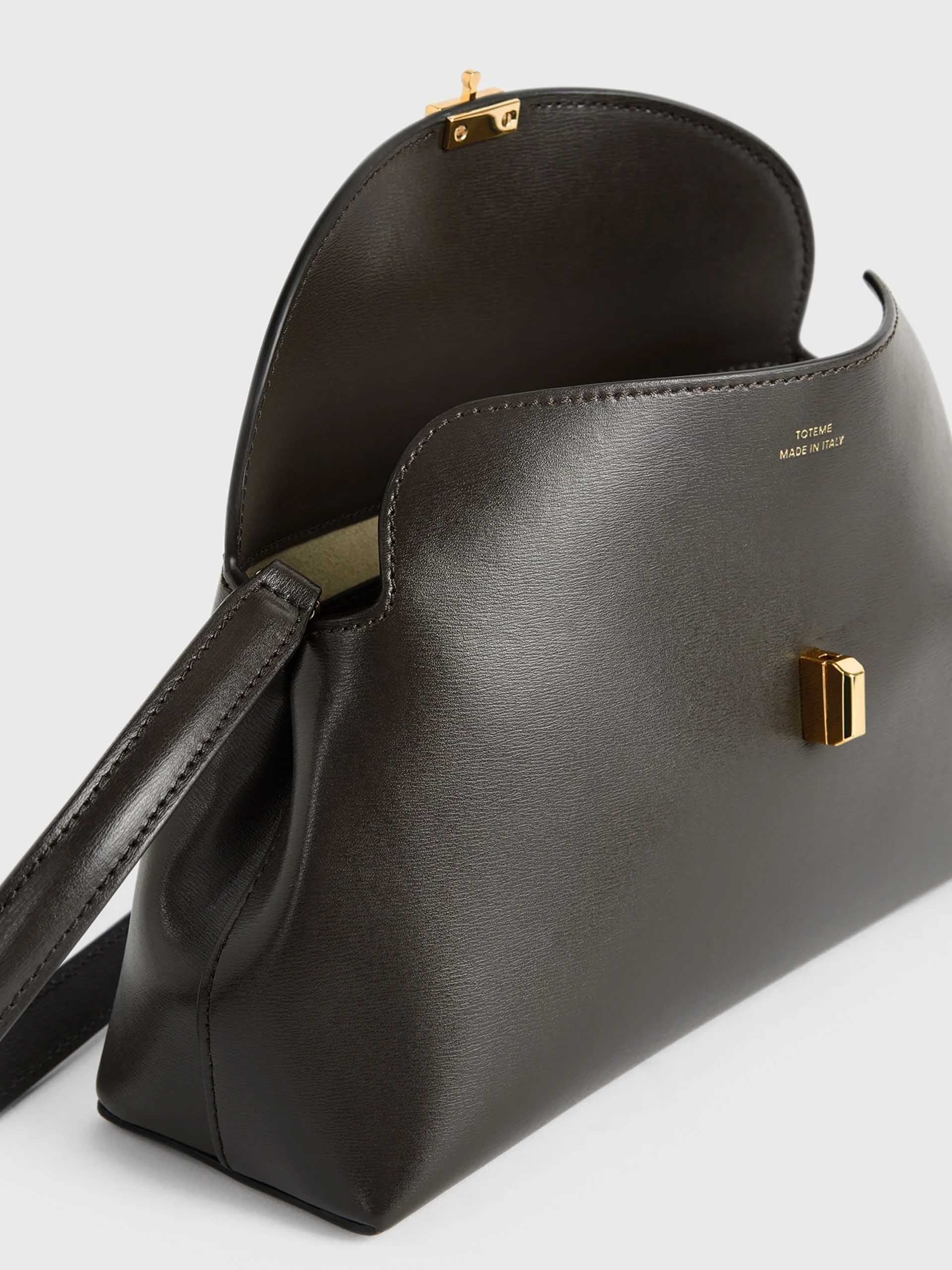 TOTEME - Clutch T-Lock aus Leder