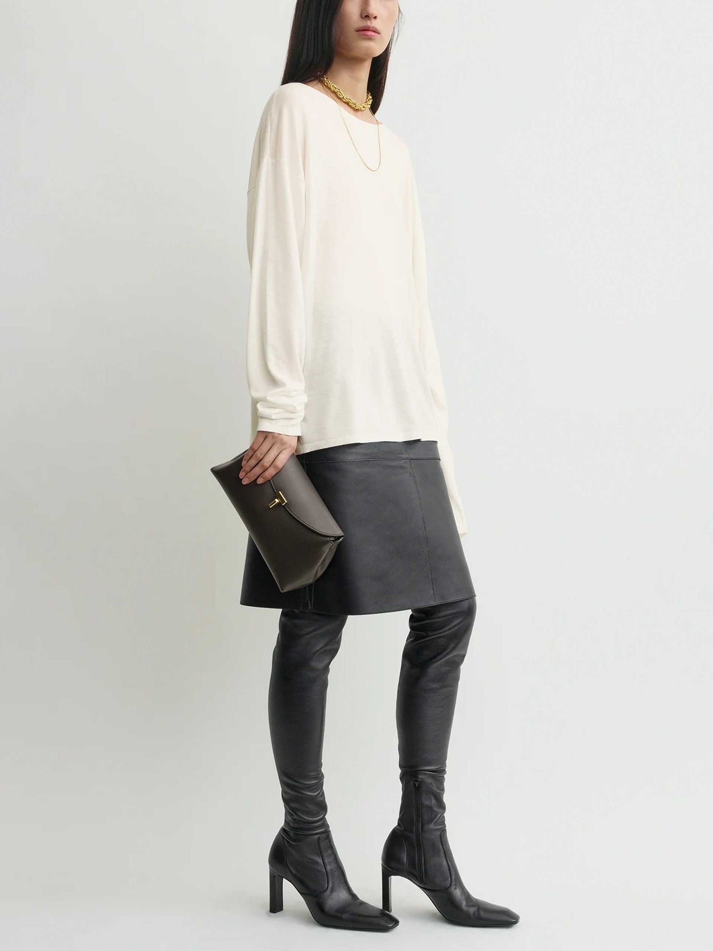 TOTEME - Clutch T-Lock aus Leder