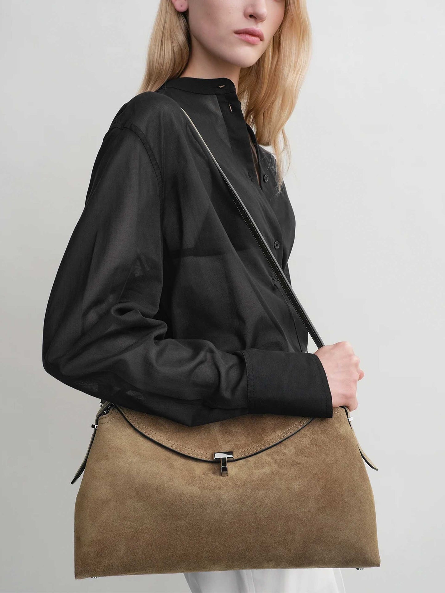 TOTEME - Tote Bag T-Lock aus Veloursleder