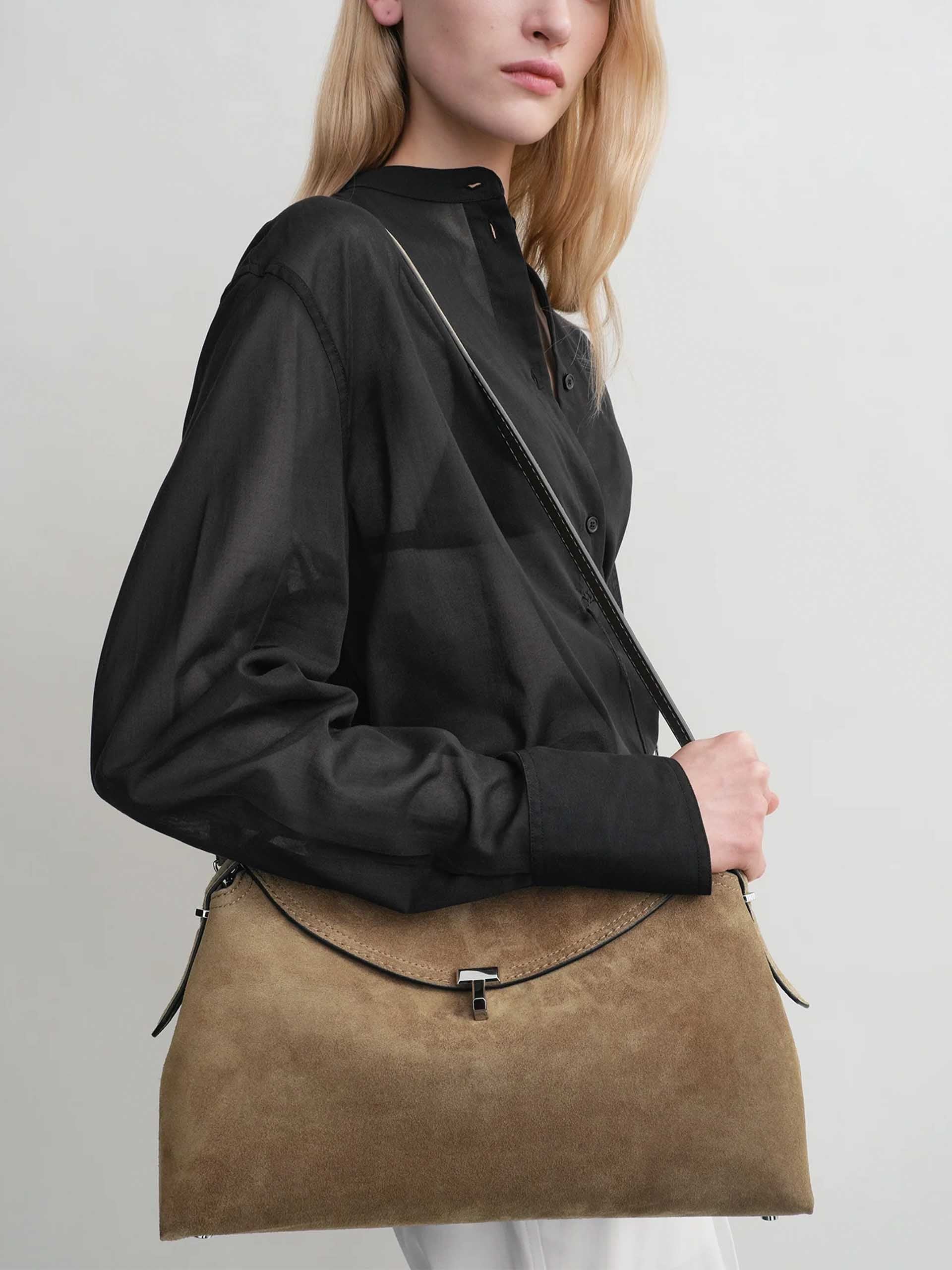 TOTEME - Tote Bag T-Lock aus Veloursleder