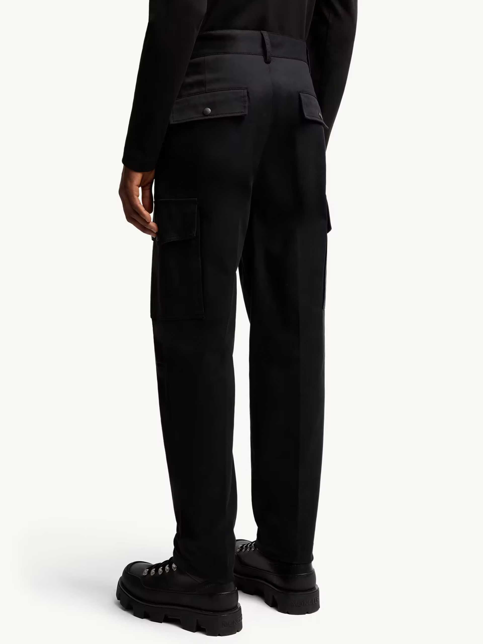 MONCLER - Cargohose aus Stretch-Gabardine für Herren