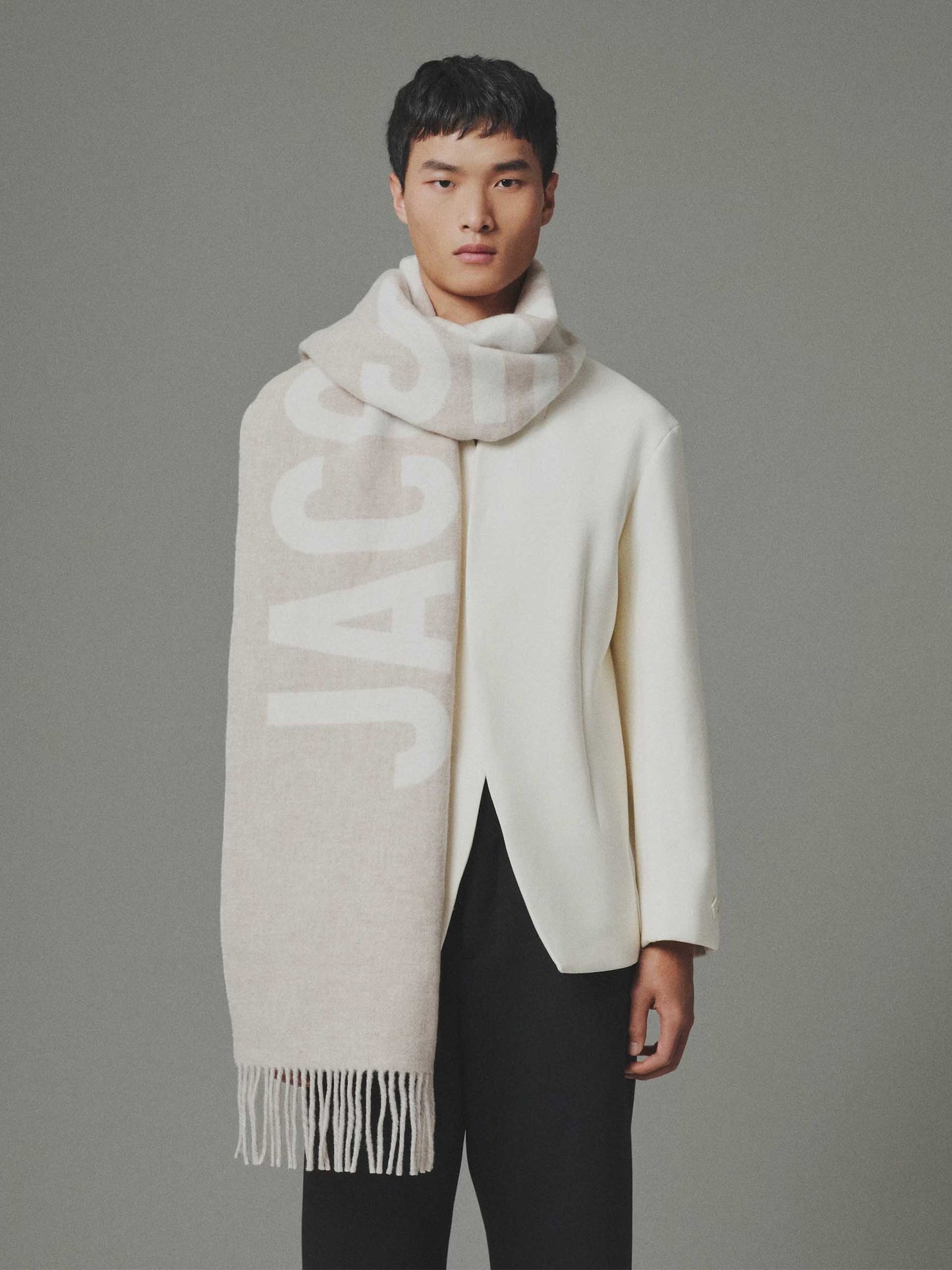 JACQUEMUS - Schal aus Wolle mit Logo in Beige