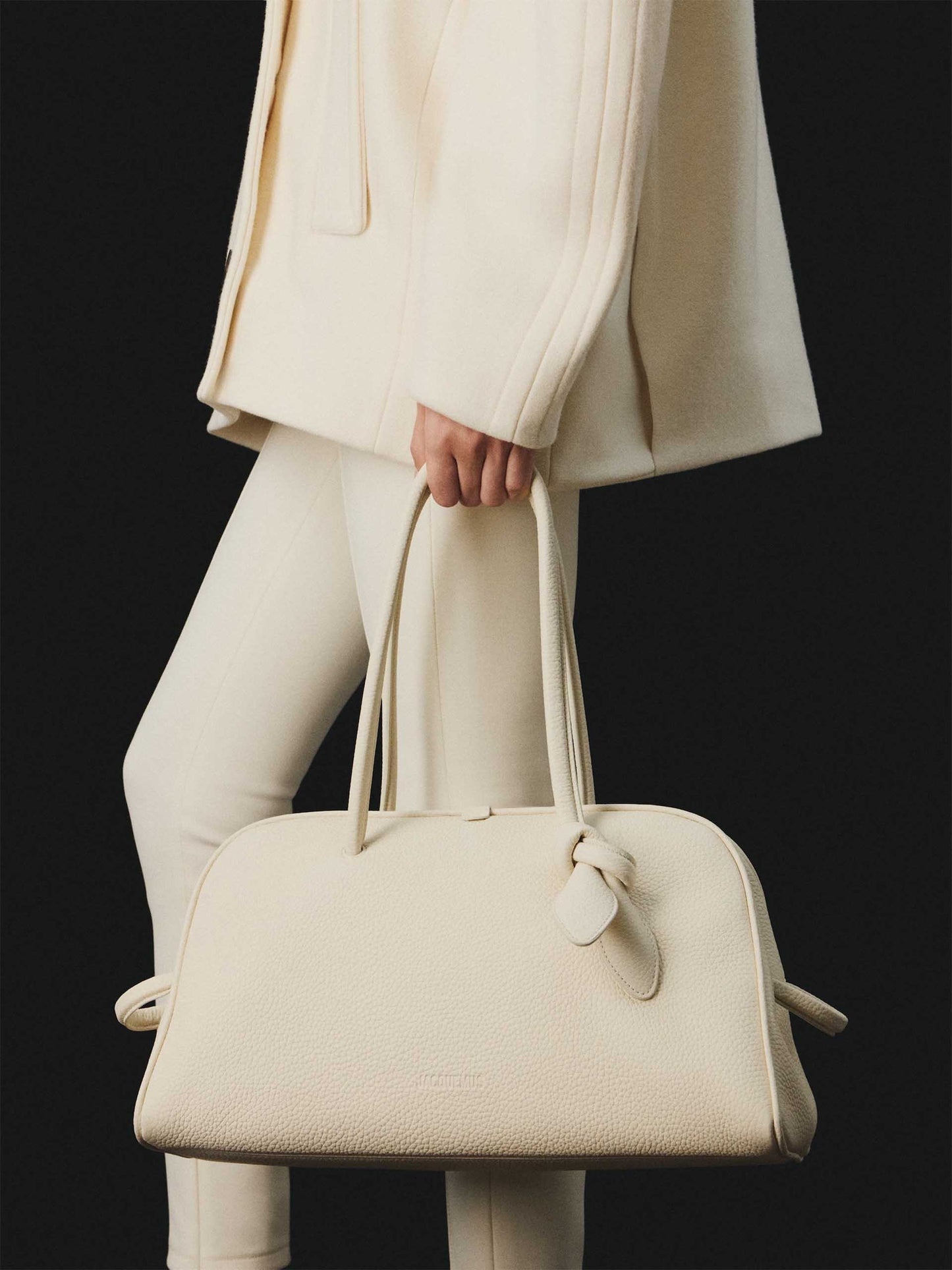 JACQUEMUS - Tote Bag Turismo Medium aus Leder in Cremeweiß - Cream white