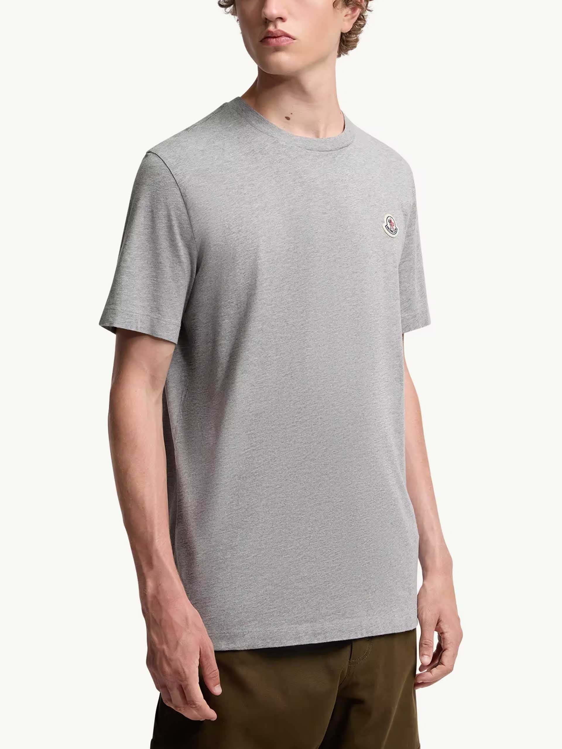 Moncler グレー Tシャツ MONCLER - Logo T-shirt in a 3-pack for men – NEW TAKE FIVE