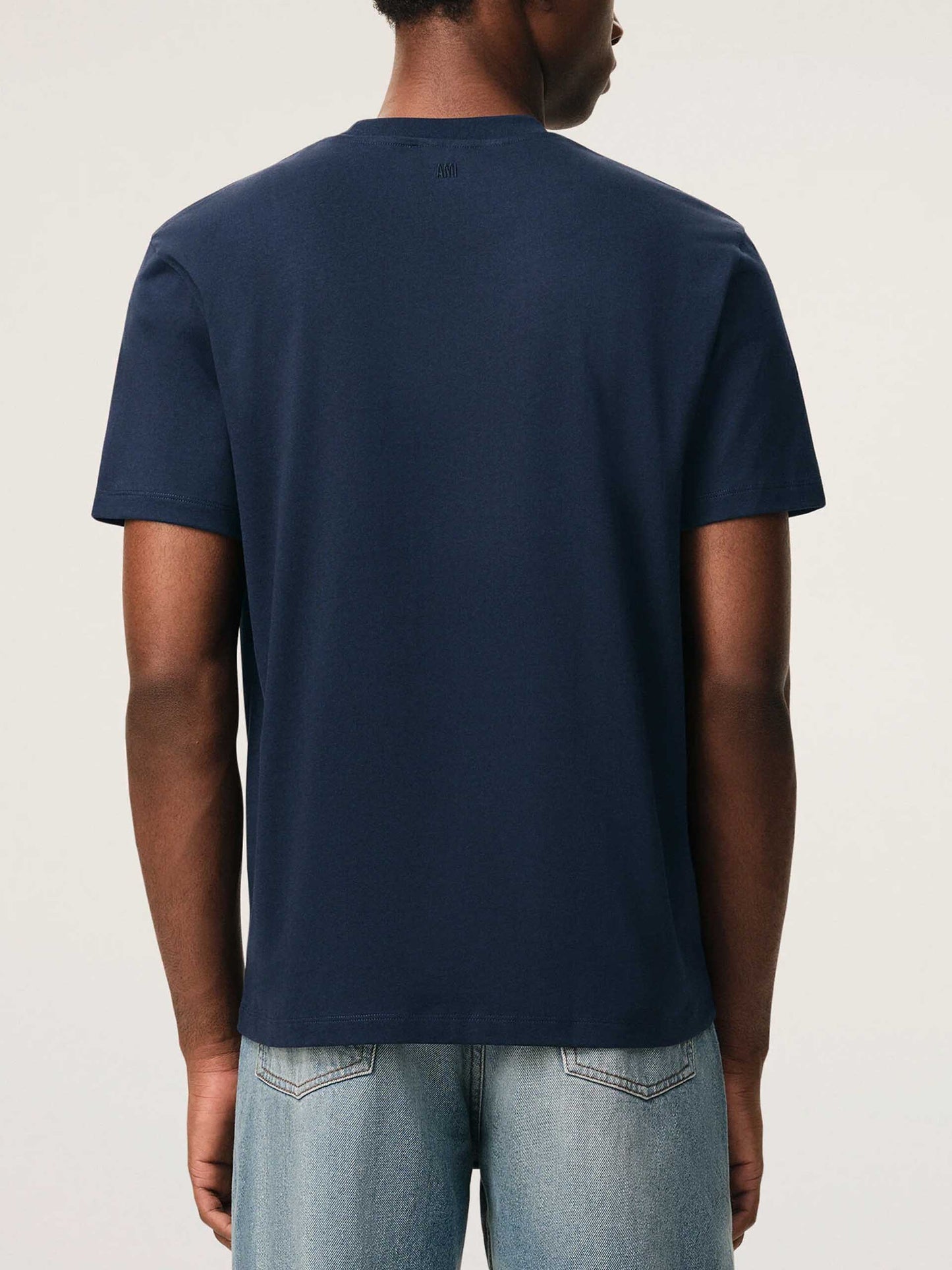 AMI PARIS - T-Shirt mit rotem Ami De Coeur Logo in Dunkelblau - Dark blue