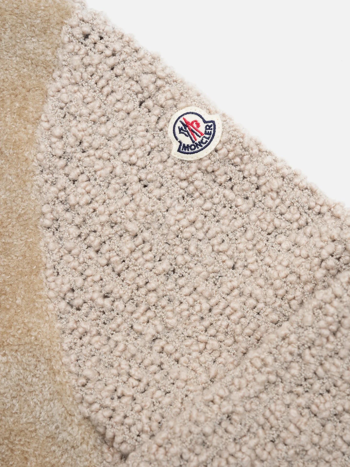 MONCLER - Cardigan aus Bouclé und Teddy für Damen in Creme Beige