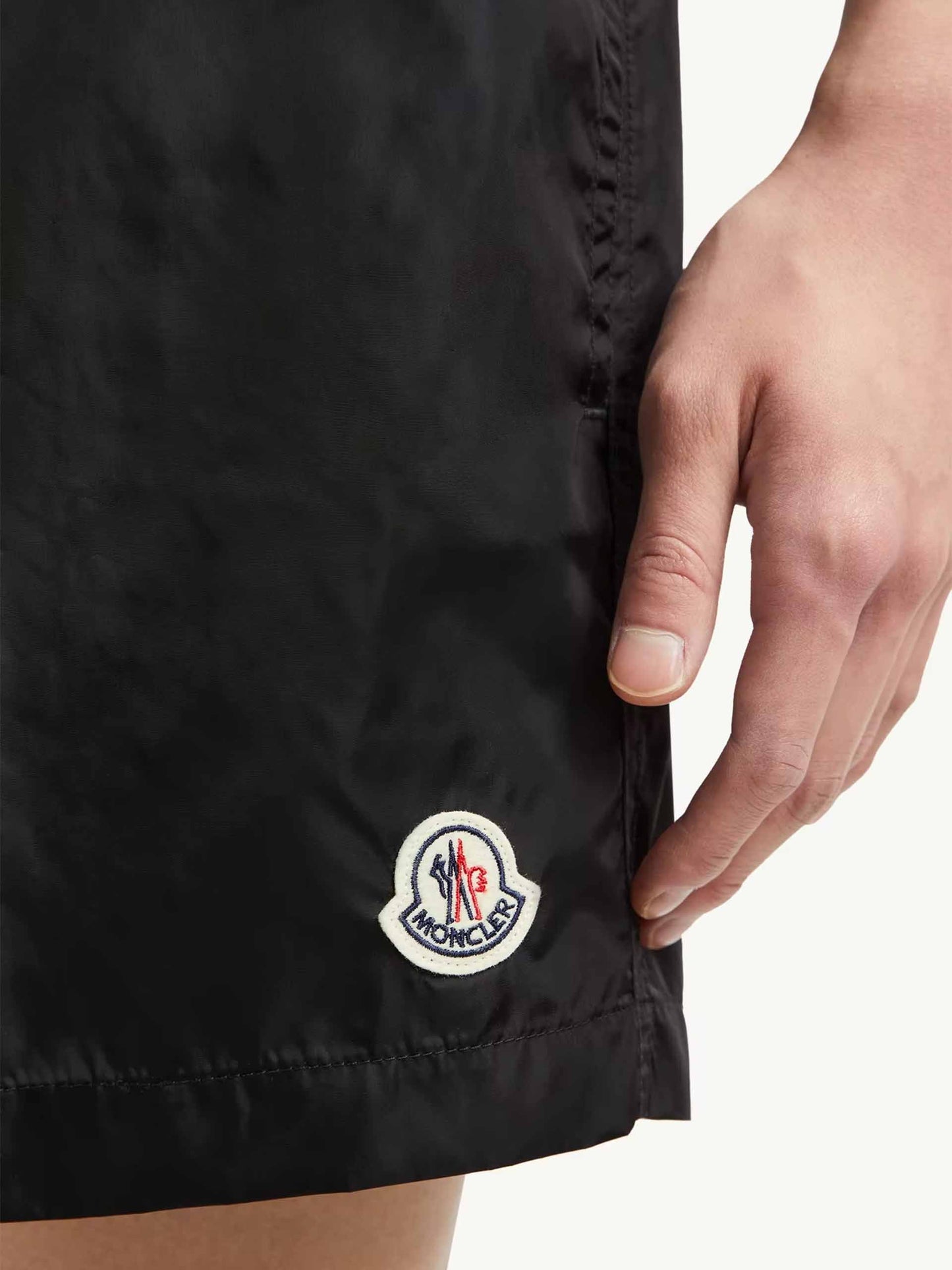 Badeshorts mit Logo-Aufnäher für Herren