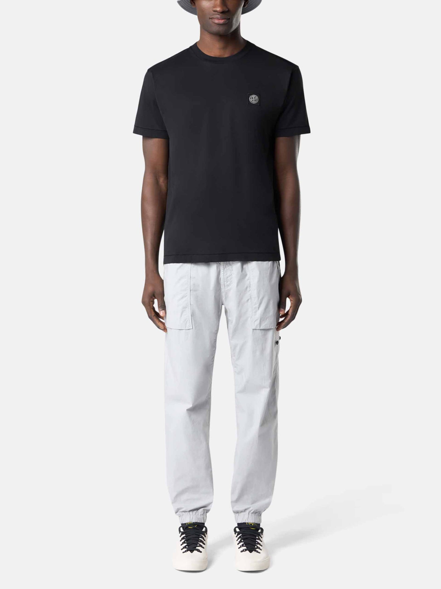 STONE ISLAND - Basic-T-Shirt mit Logo-Patch für Herren in Schwarz - Black