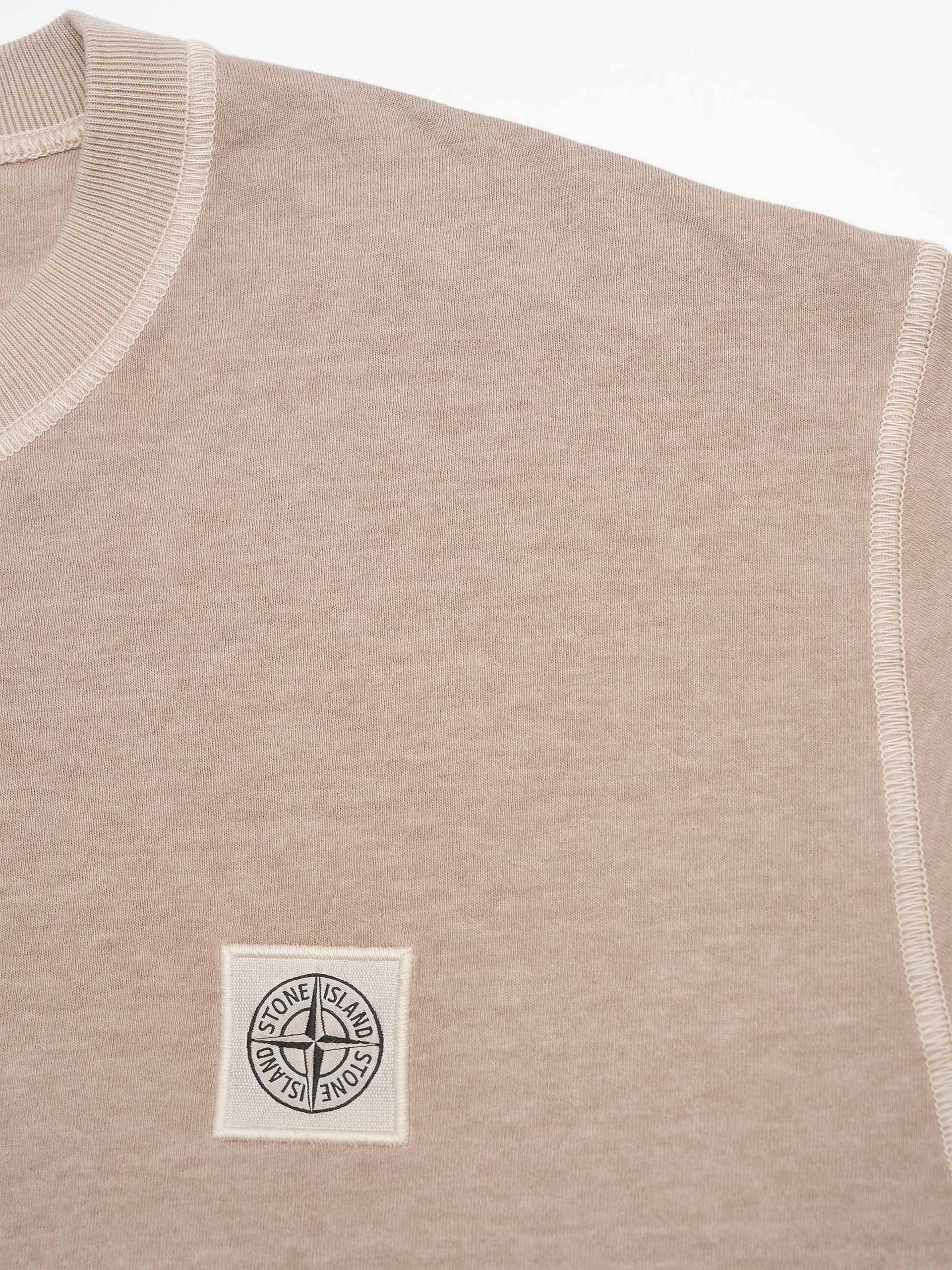 STONE ISLAND - Logo-T-Shirt mit Fissato-Effekt für Herren in Sand-Beige - Sand Beige