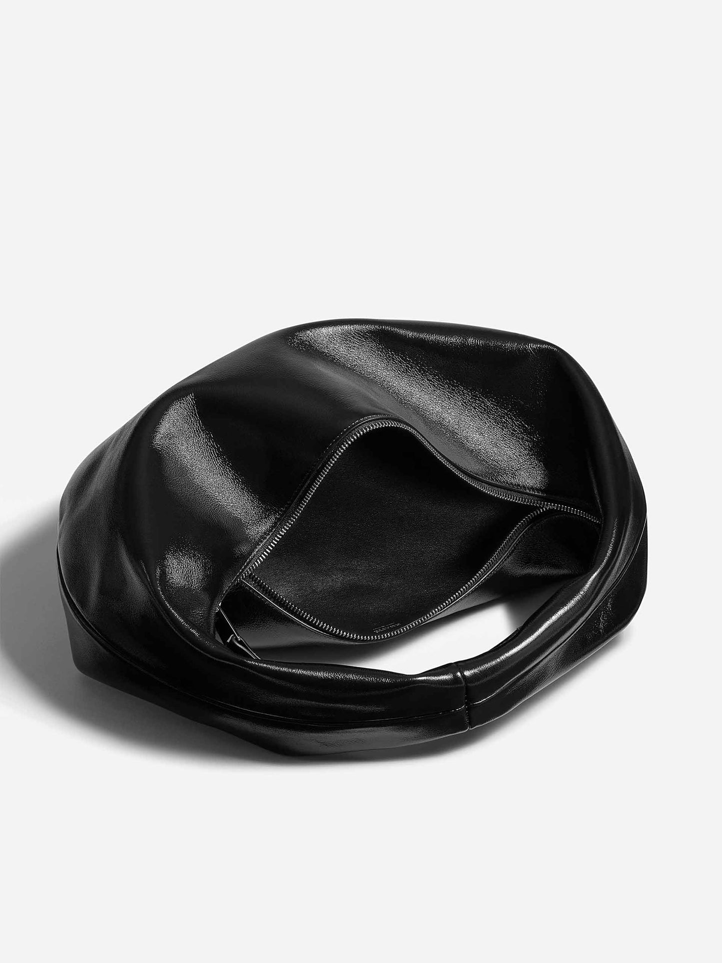 KHAITE - Hobo-Bag Olivia Medium aus Leder in Schwarz - Black