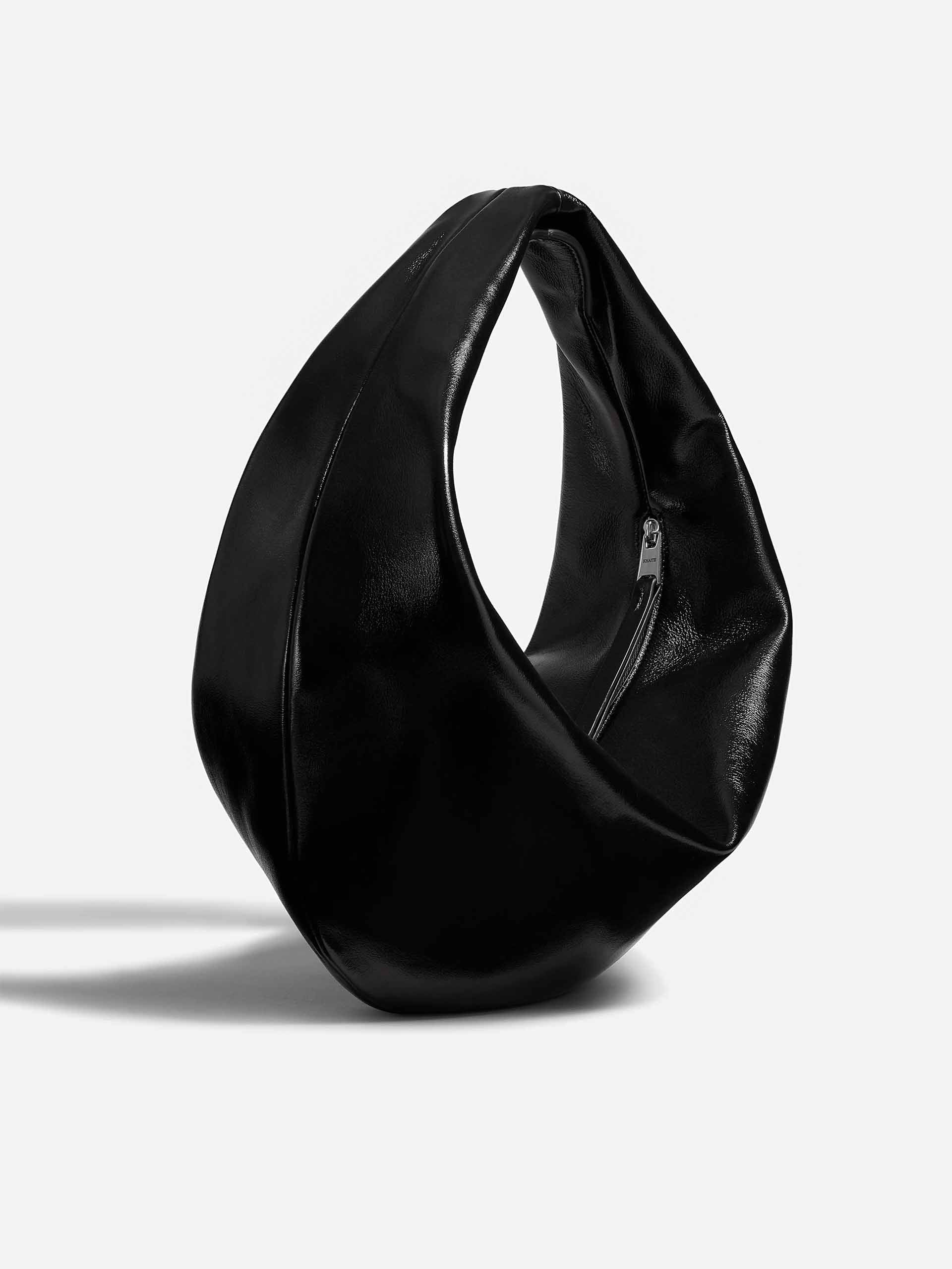 KHAITE - Hobo-Bag Olivia Medium aus Leder in Schwarz - Black