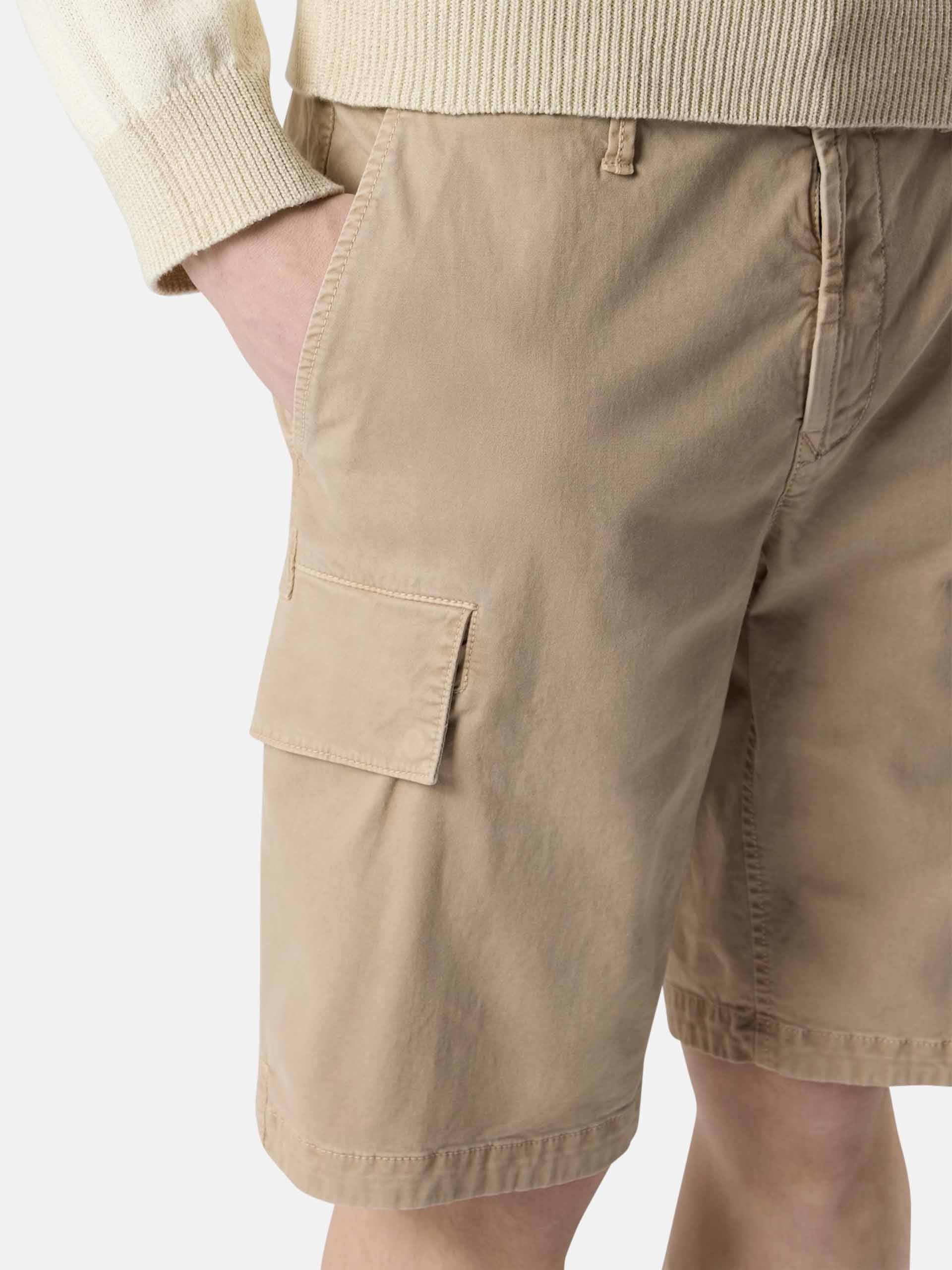 STONE ISLAND - Cargoshorts mit Logo-Patch für Herren in Sand Beige