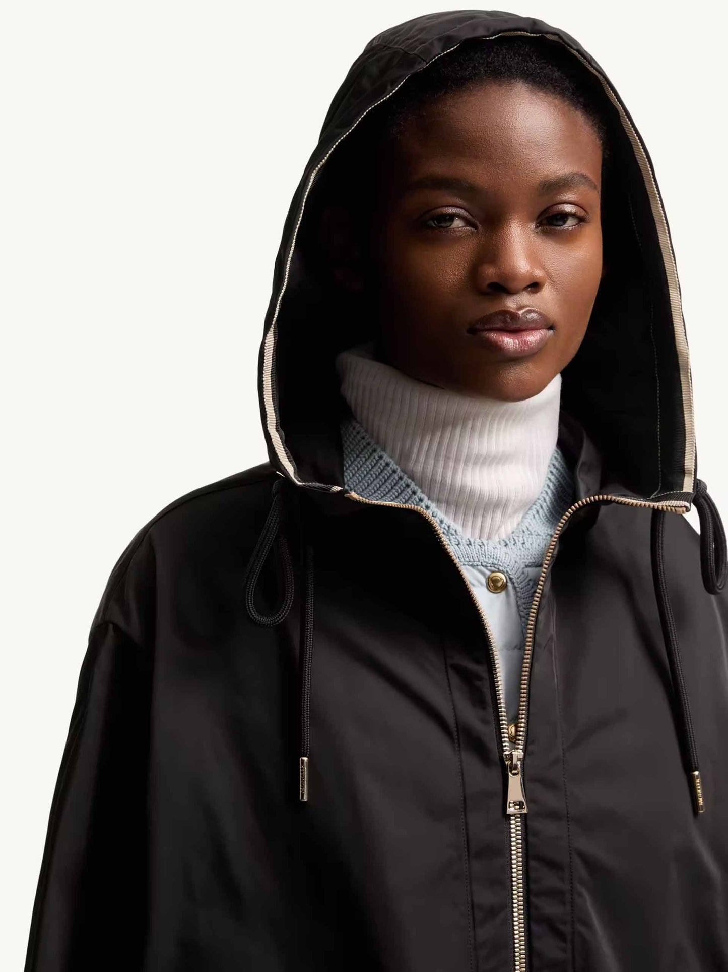 MONCLER - Jacke Cassiopea mit Kapuze für Damen Schwarz - Black