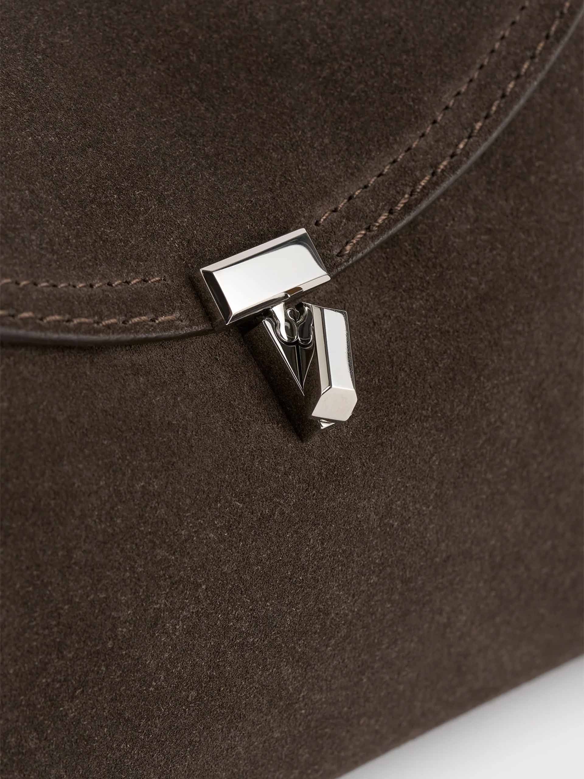 TOTEME - Clutch T-Lock Small aus Veloursleder Braun - Brown Suede