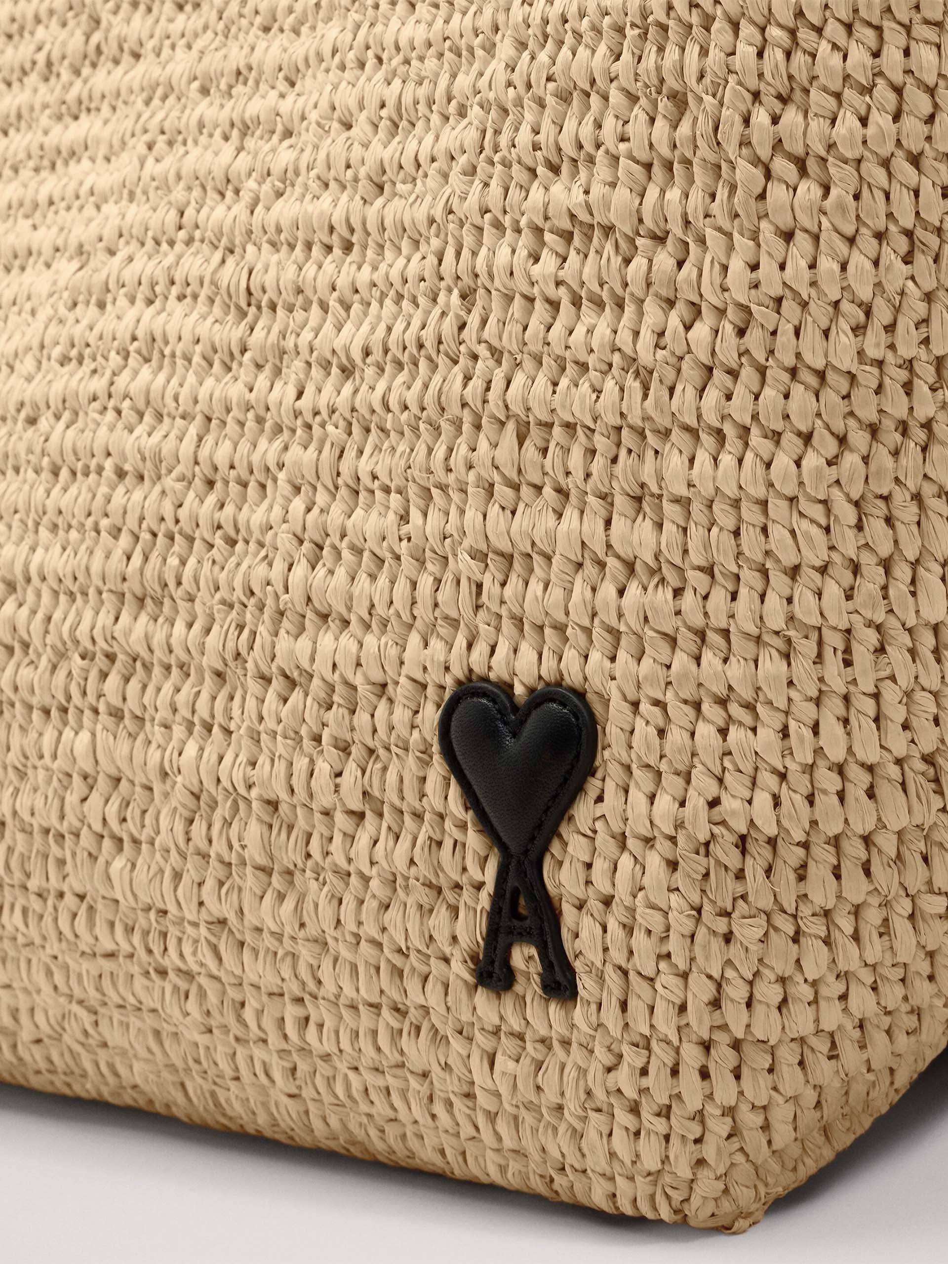 AMI PARIS - Tote bag Ami De Coeur in raffia – NEW TAKE FIVE
