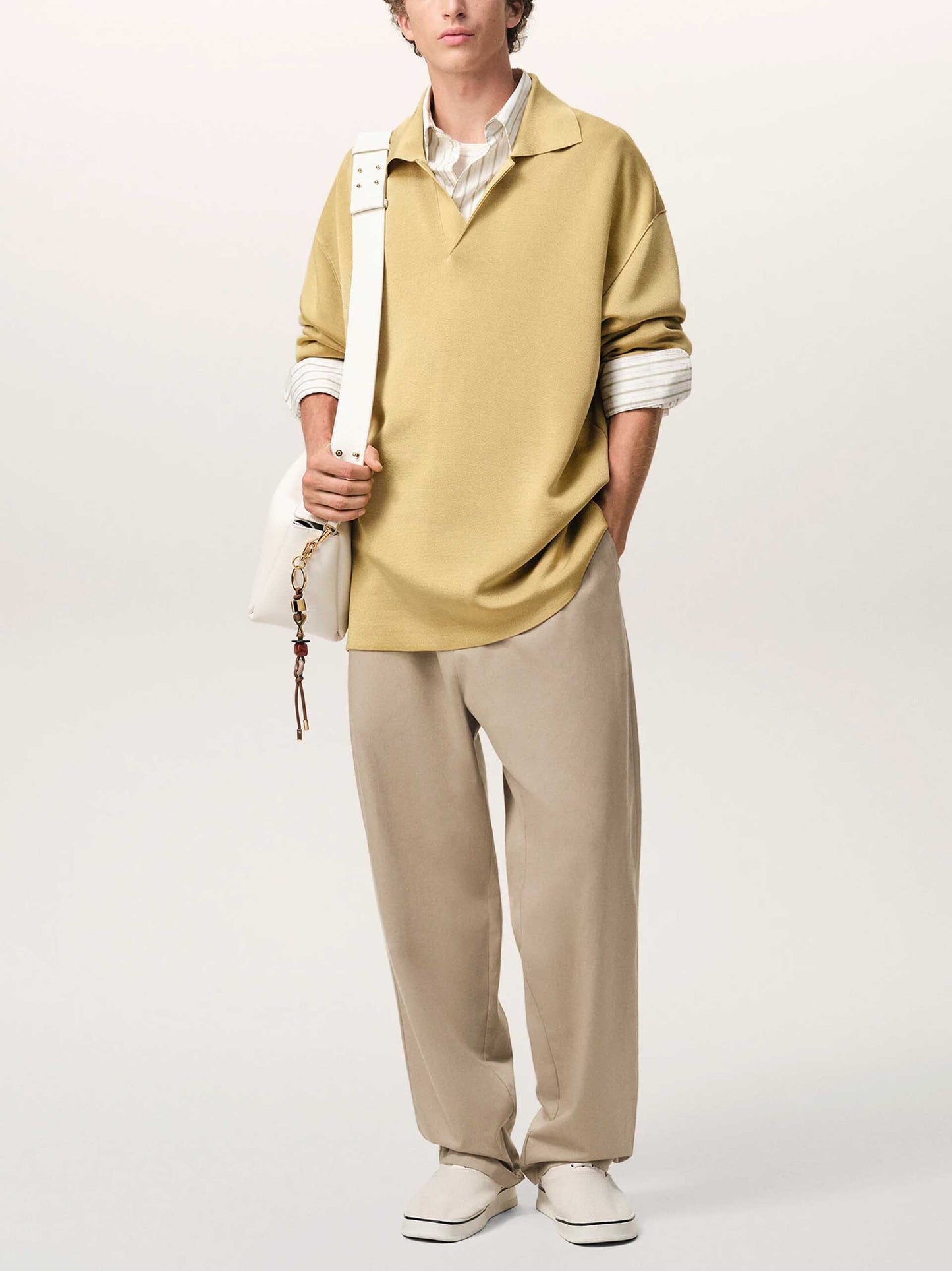 AMI PARIS - Chinohose mit elastischem Bund für Herren