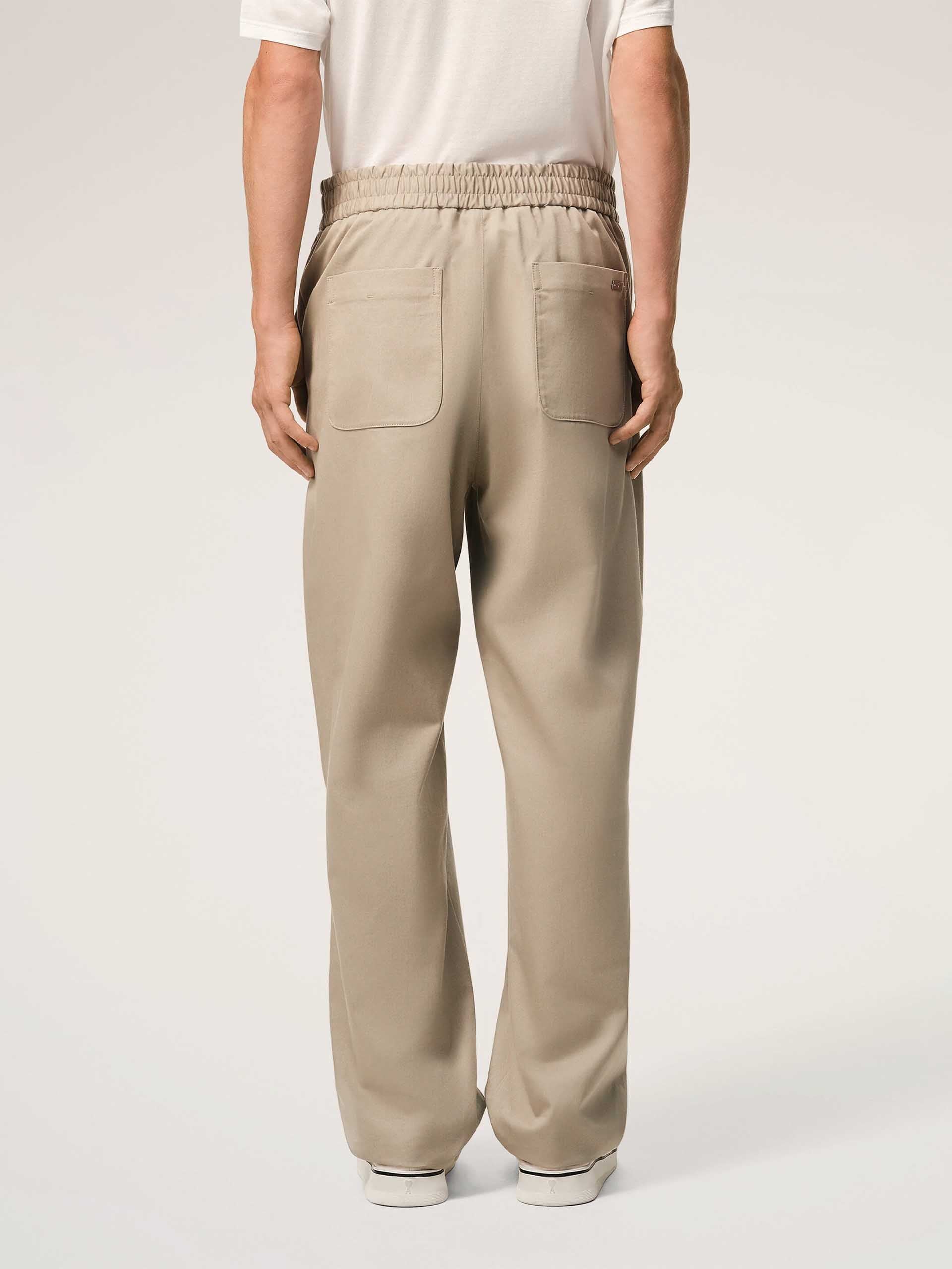 AMI PARIS - Chinohose mit elastischem Bund für Herren