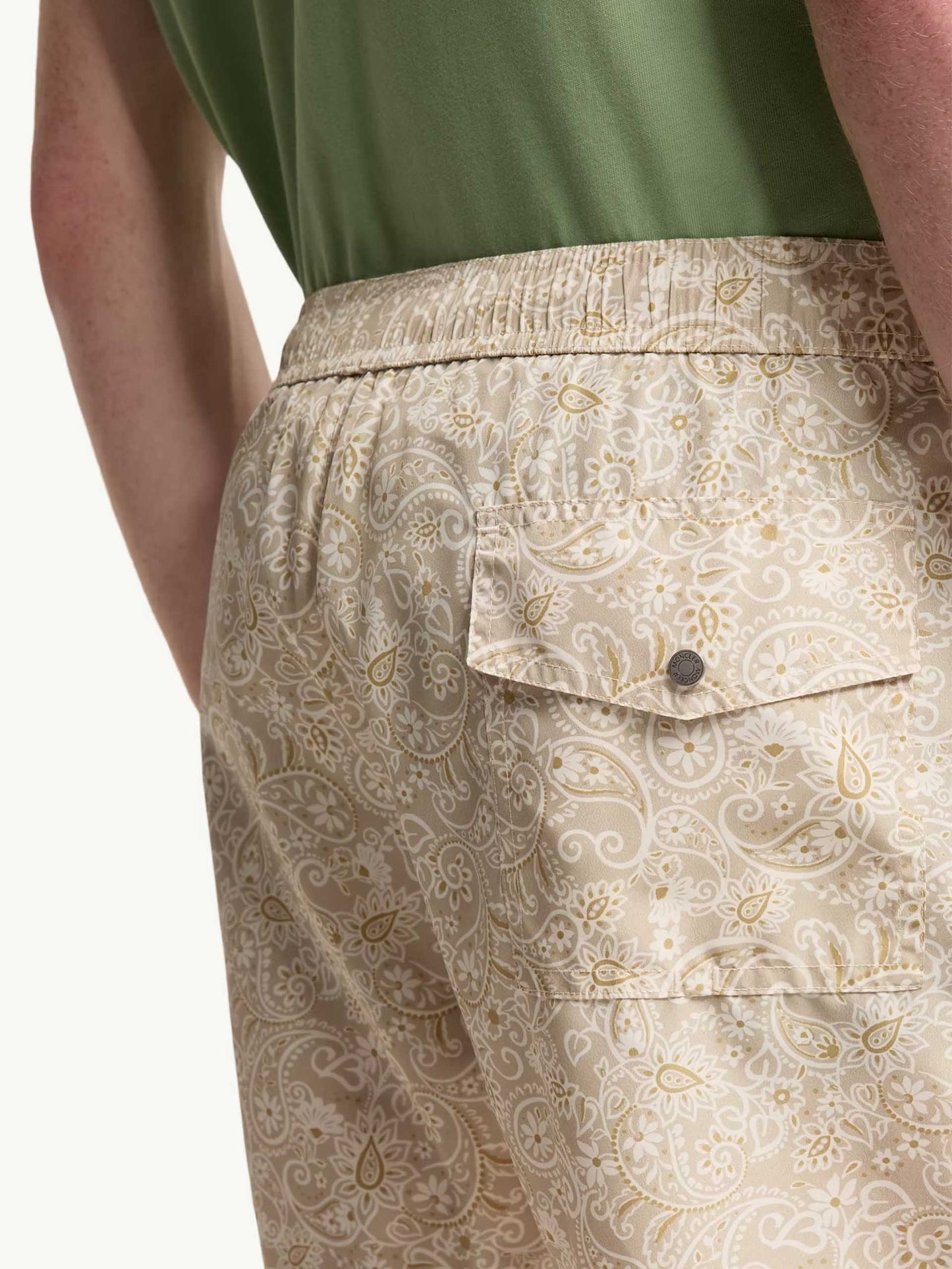 MONCLER - Badeshorts mit Paisleymuster für Herren