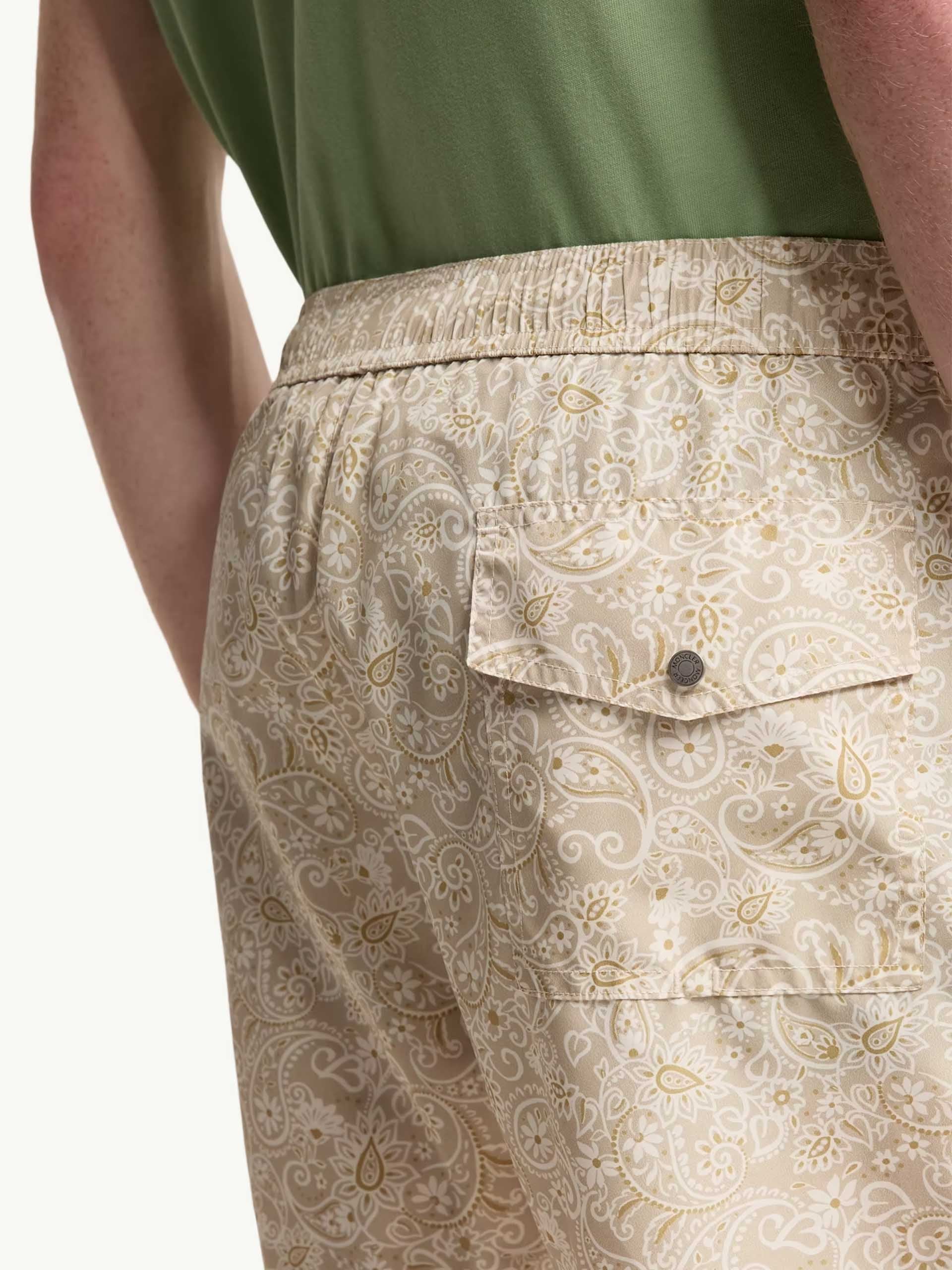 MONCLER - Badeshorts mit Paisleymuster für Herren