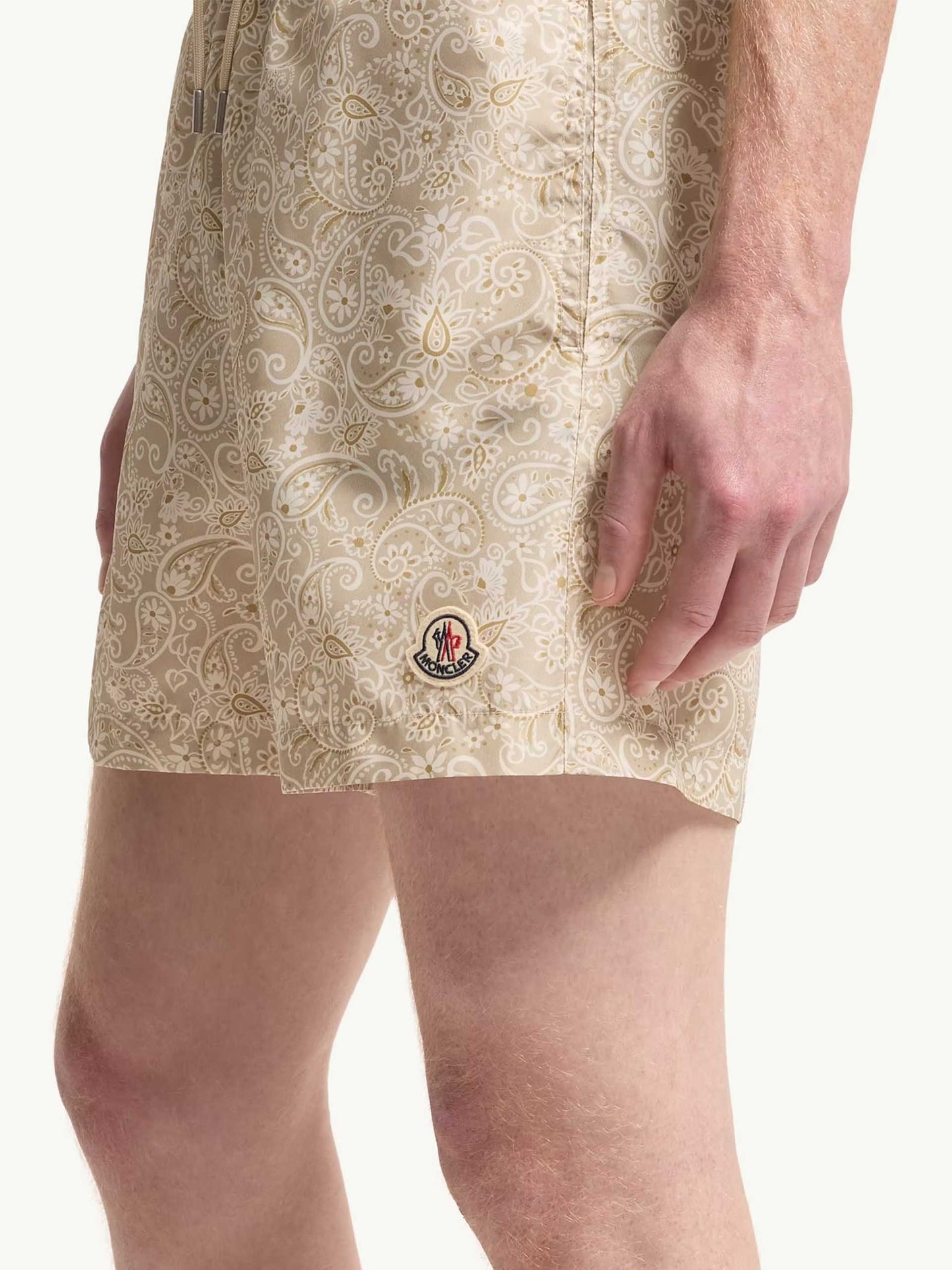 MONCLER - Badeshorts mit Paisleymuster für Herren