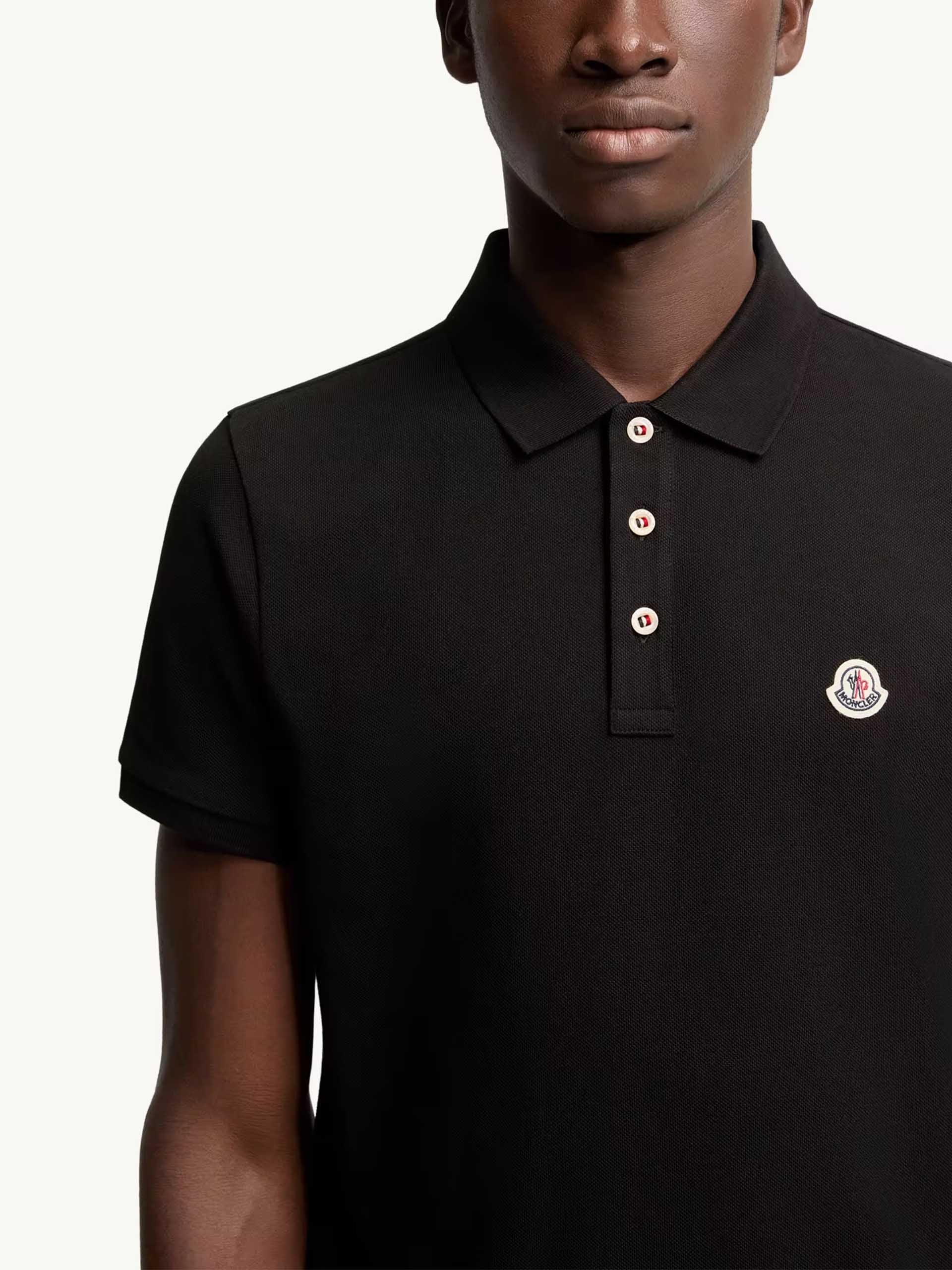 MONCLER - Poloshirt mit Logo-Patch für Herren Schwarz - Black