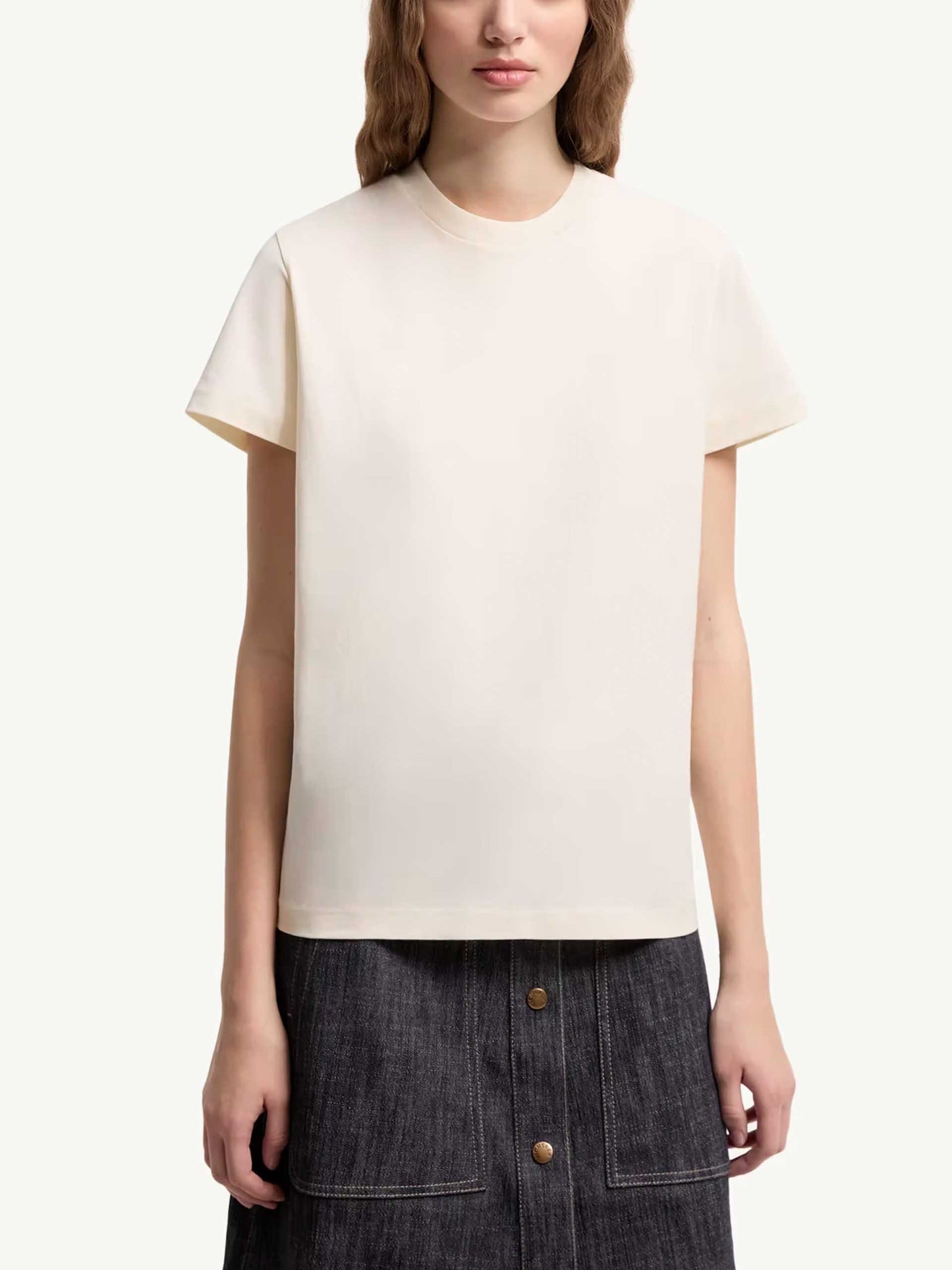 MONCLER - T-Shirt mit Logo-Stickerei für Damen Cremeweiß - Cream white
