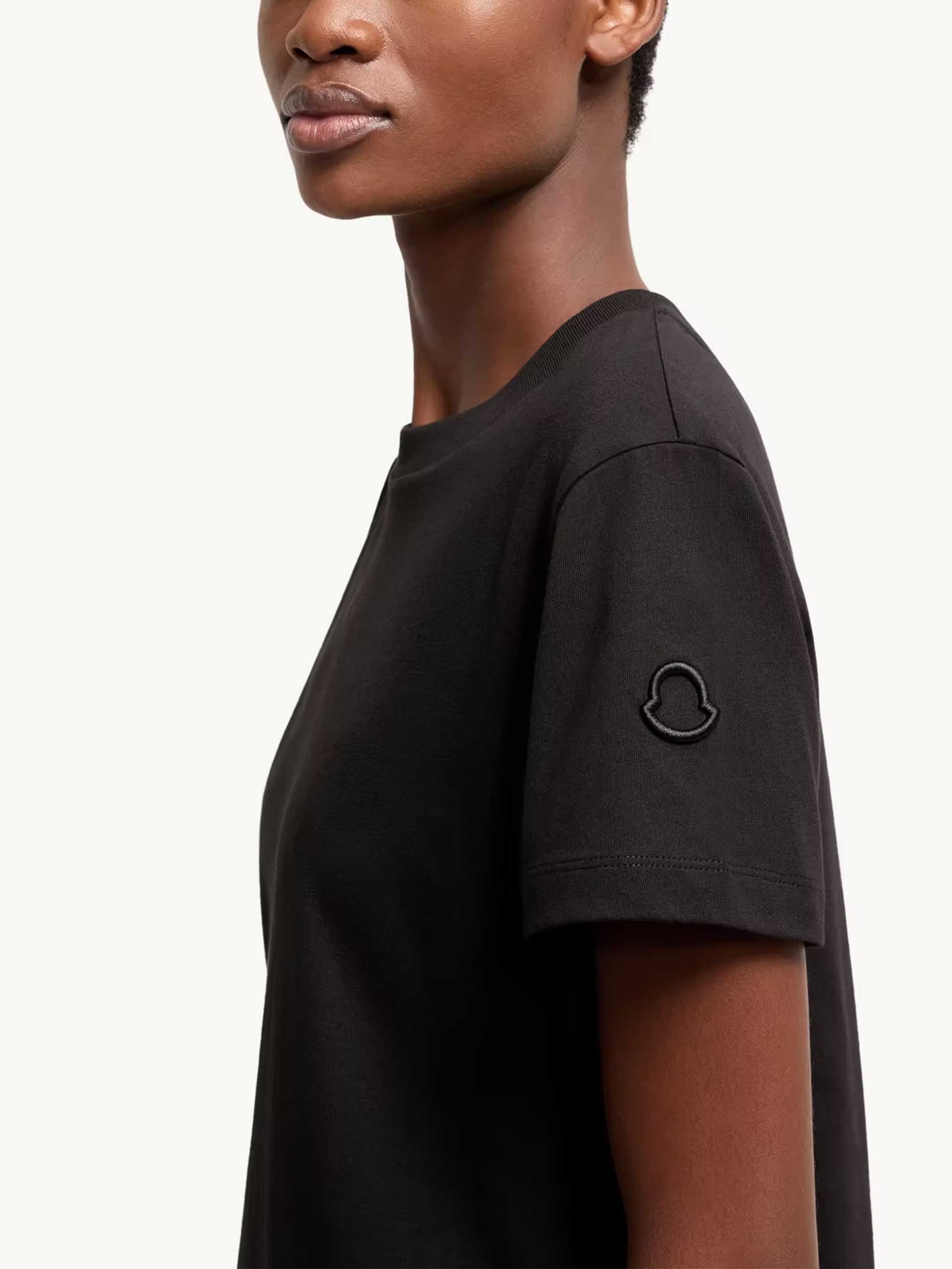 MONCLER - T-Shirt mit Logo-Stickerei für Damen Schwarz - Black