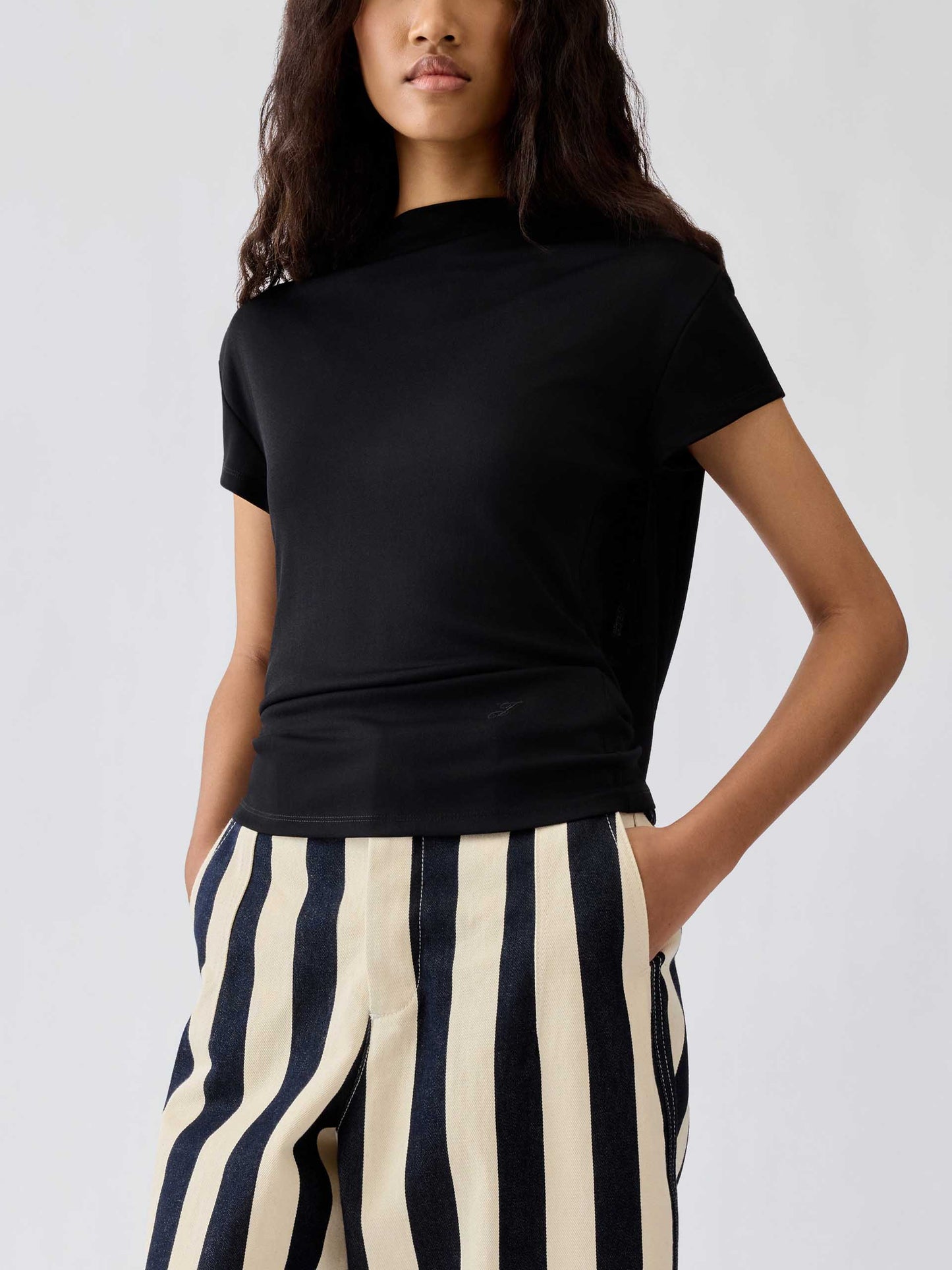 JACQUEMUS - Kurzarm-Top Mistral für Damen Schwarz - Black