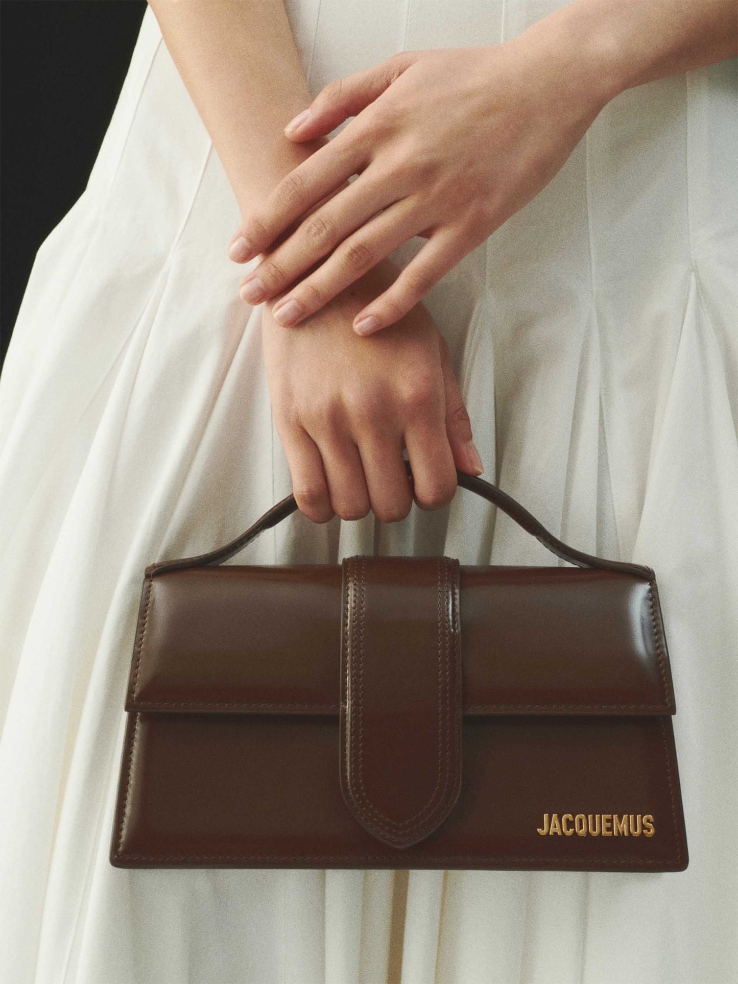 JACQUEMUS - Crossbody-Tasche Grand Bambino aus Leder Braun - Brown
