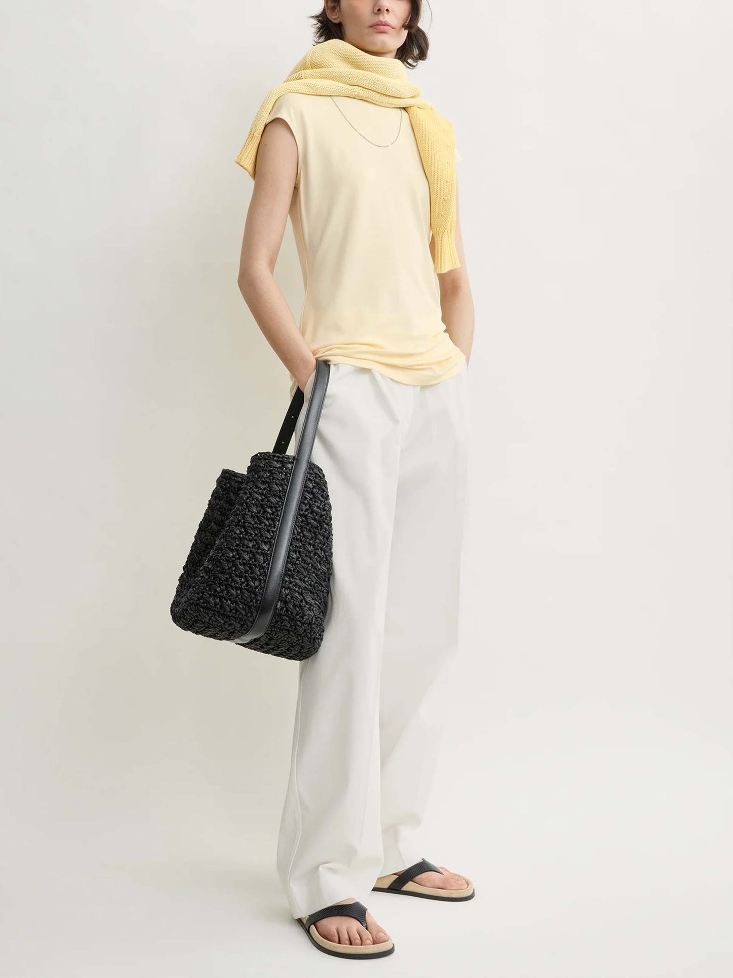 TOTEME - Tote Bag Belted Medium aus Papier-Raffia