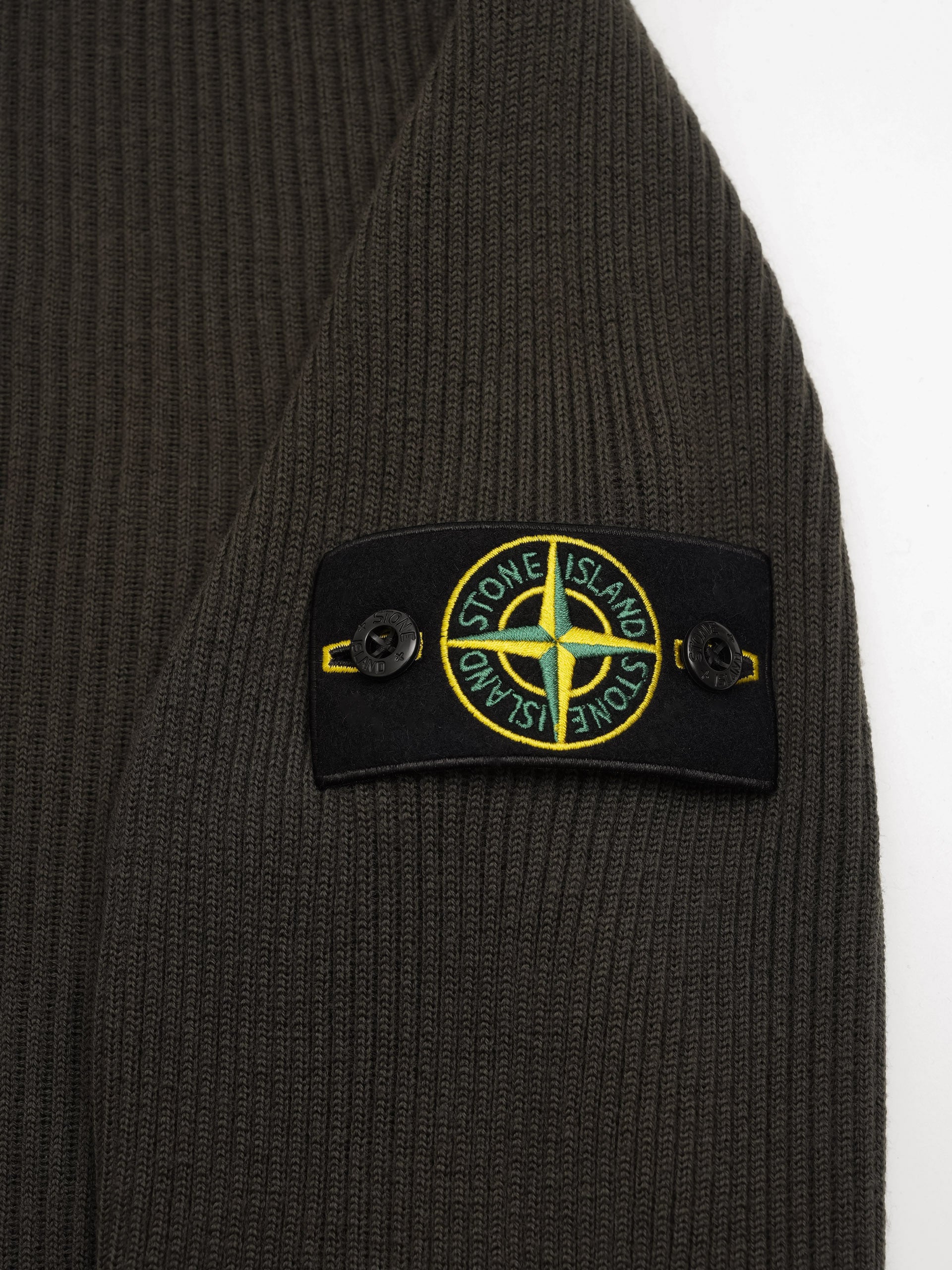 Stone Island – Gerippte Strickjacke mit Logo-Patch für Herren Oliv-Grau - Coal Grey