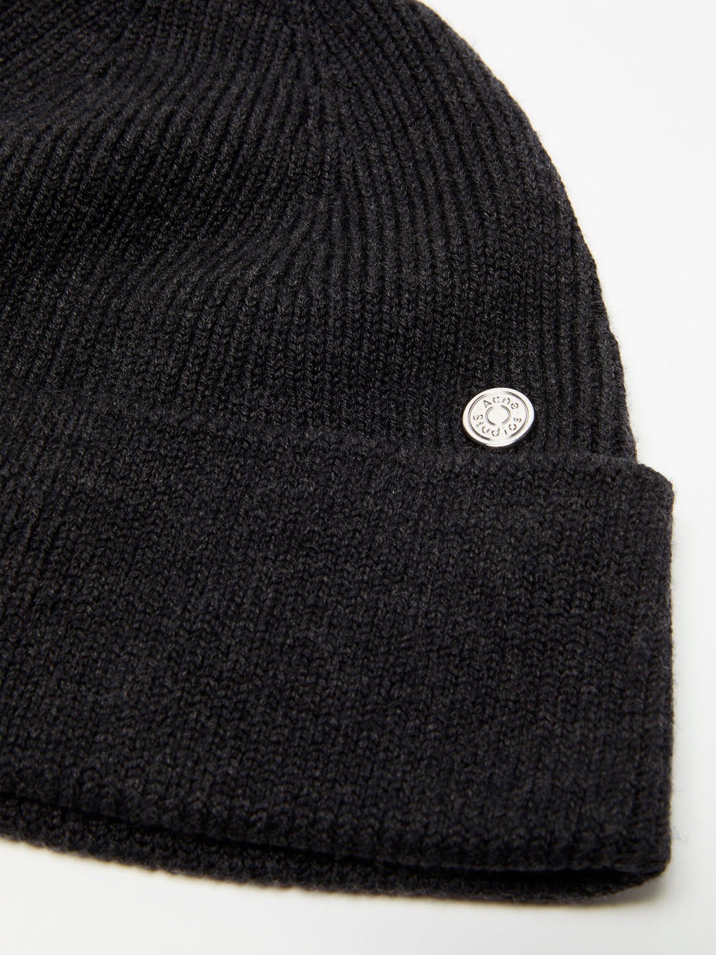 Beanie aus Wolle mit Logo-Niete