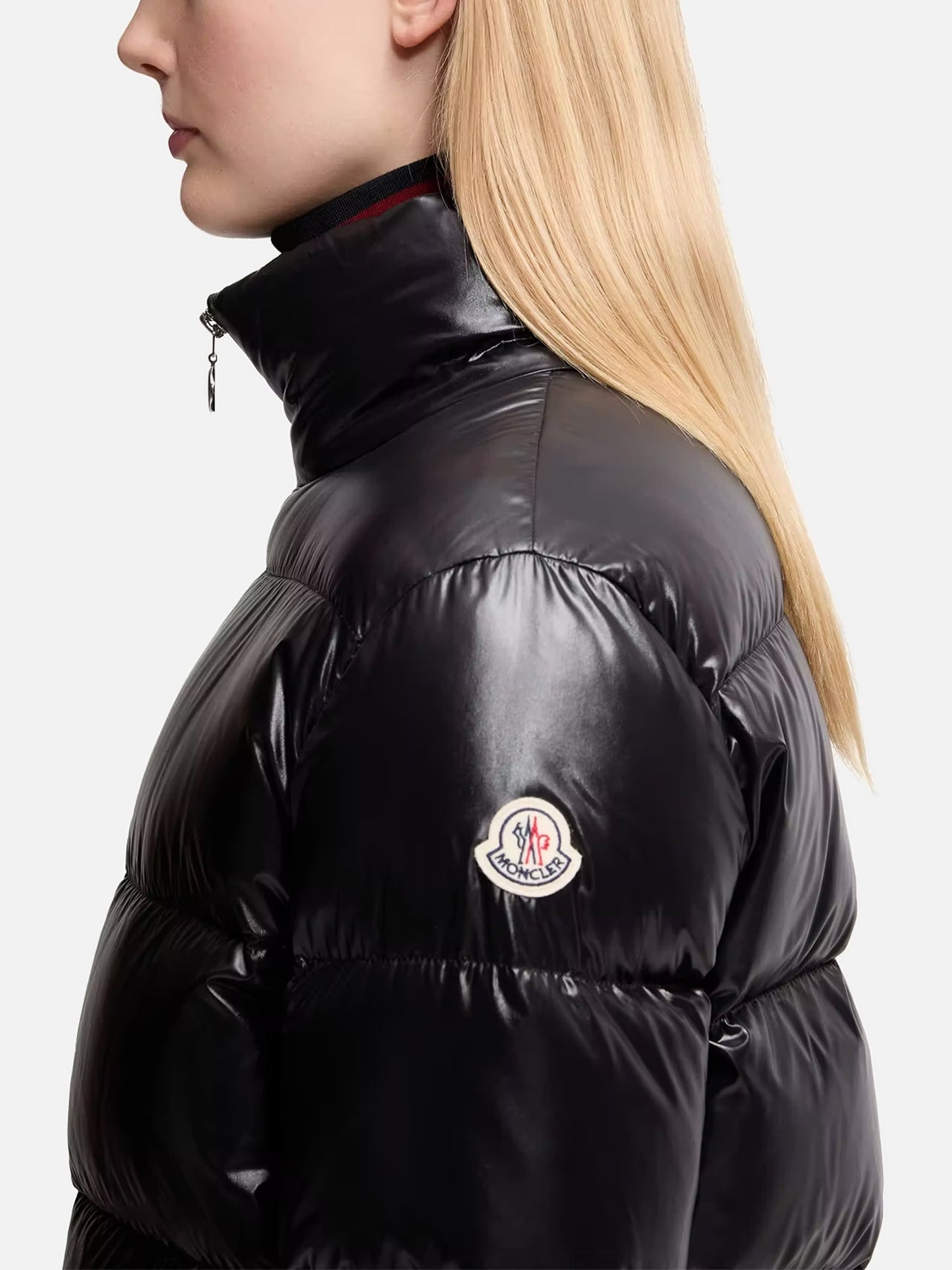 MONCLER - Kurze Daunenjacke Abbadia für Damen