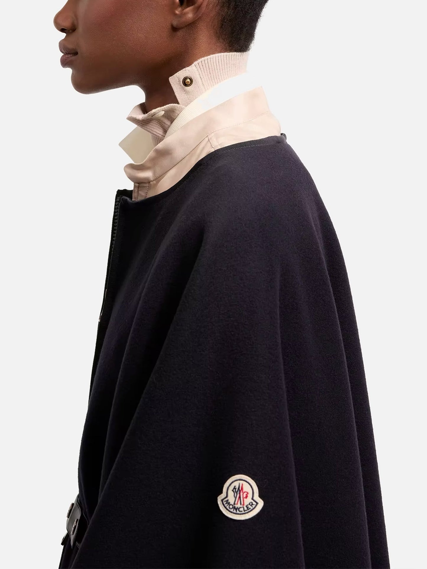 MONCLER - Gefüttertes Cape aus Wollmischung für Damen