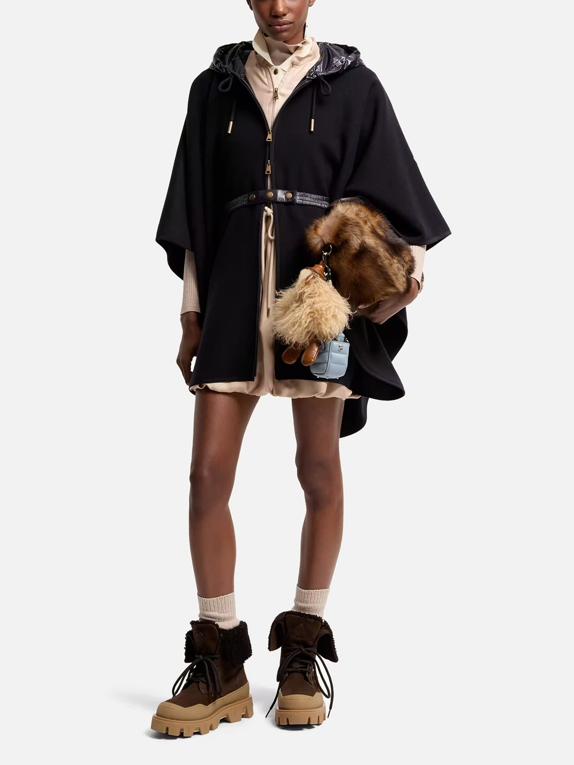 MONCLER - Gefüttertes Cape aus Wollmischung für Damen