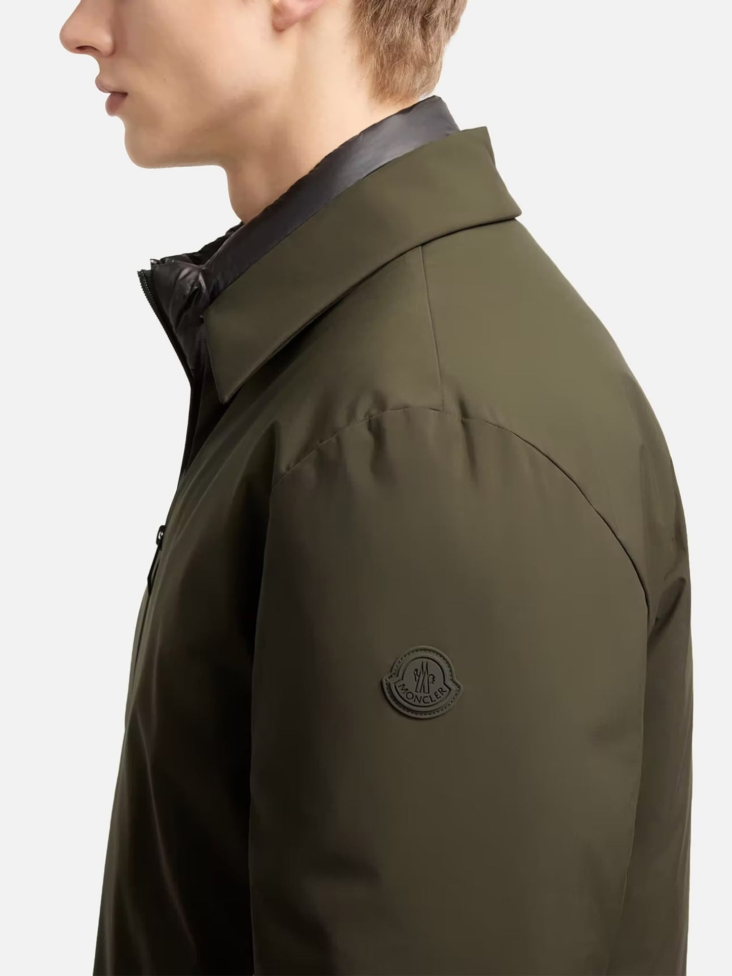 MONCLER - Daunen-Hemdjacke Caramantran für Herren