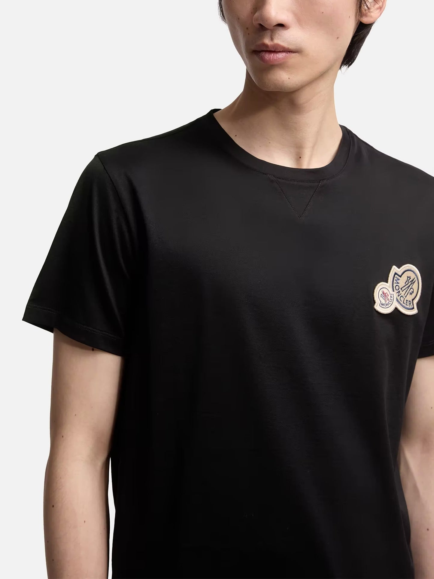MONCLER - T-Shirt mit doppeltem Logo für Herren