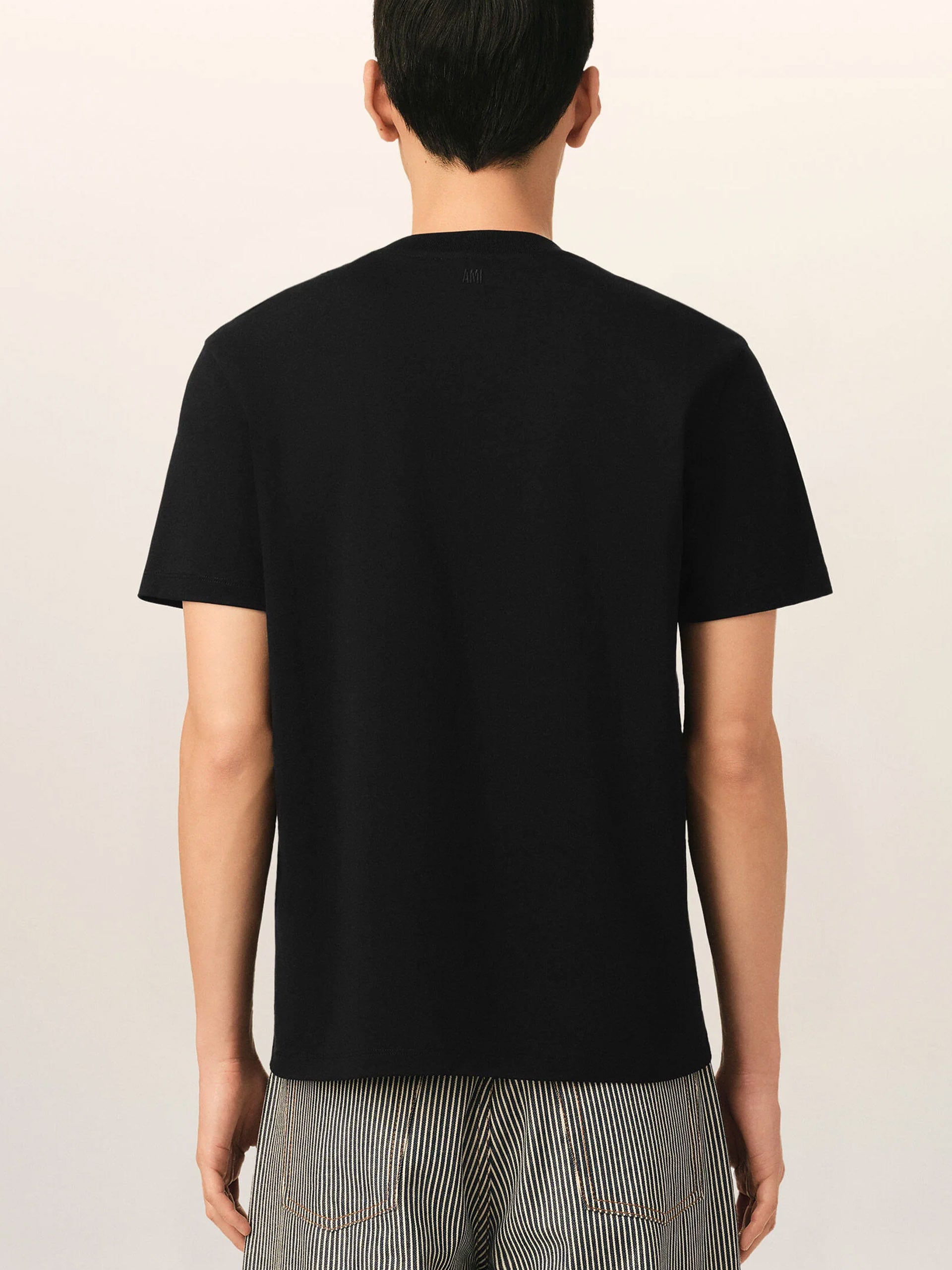 Ami Paris – T-Shirt mit rotem Ami De Coeur Logo Schwarz - Black