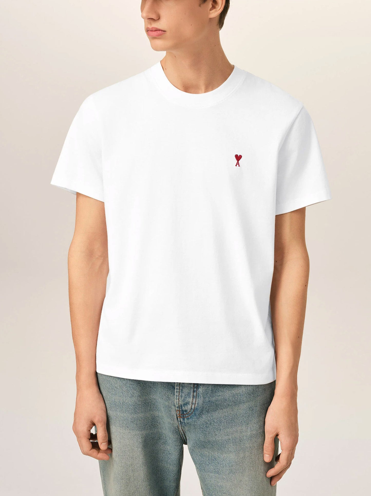 Ami Paris – T-Shirt mit rotem Ami De Coeur Logo Weiß - White